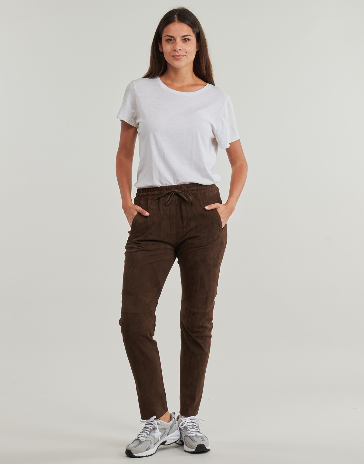 Oakwood - GIFT - Brown