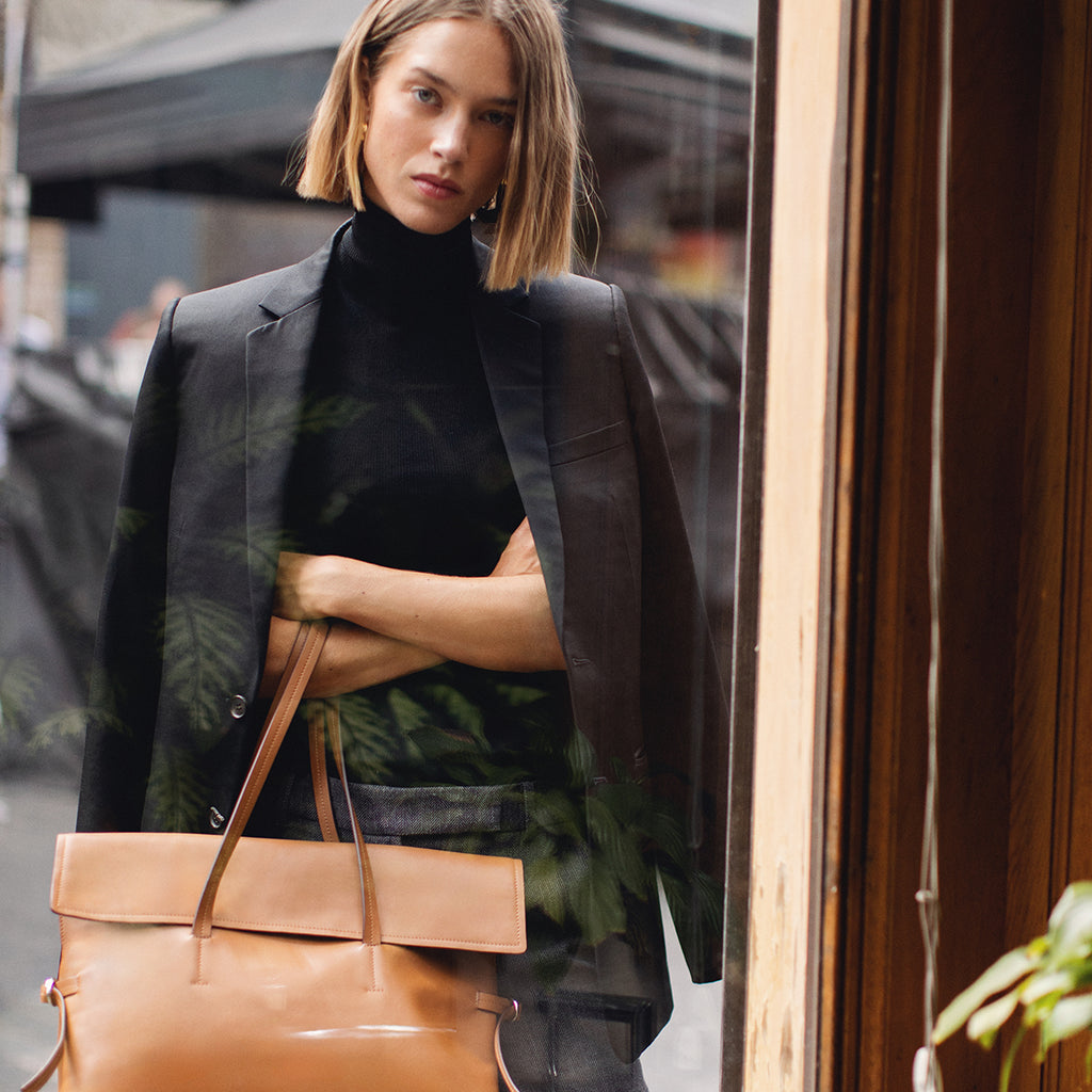 Fleet Street - Medium Flapover Shoulder Bag