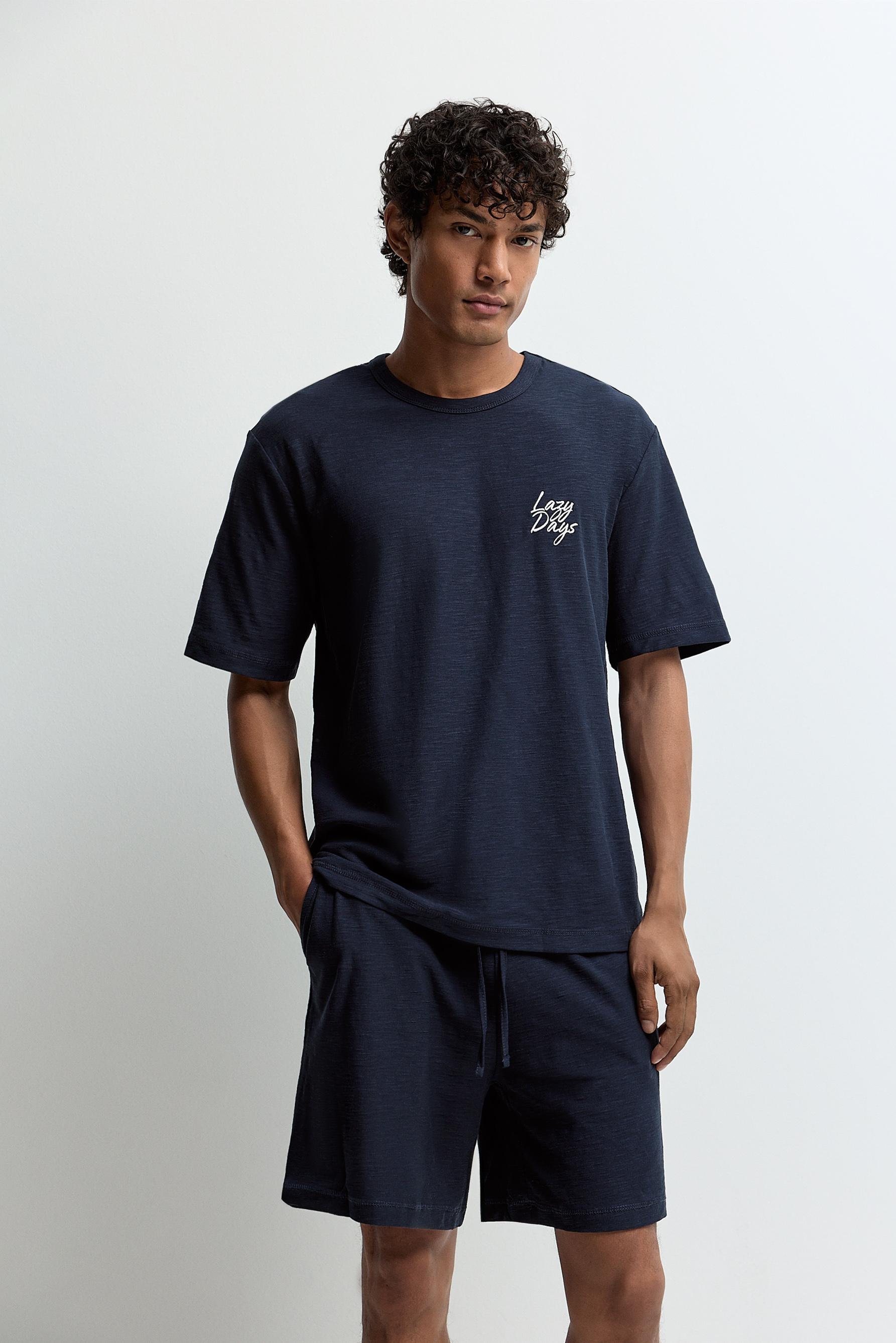 Pijama corto bordado