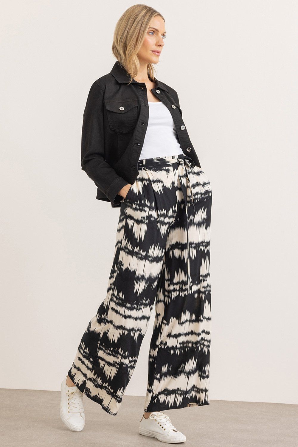 Klass. Printed Wide Leg Trousers