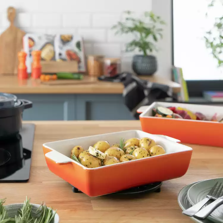 Habitat Stoneware Ceramic Roaster