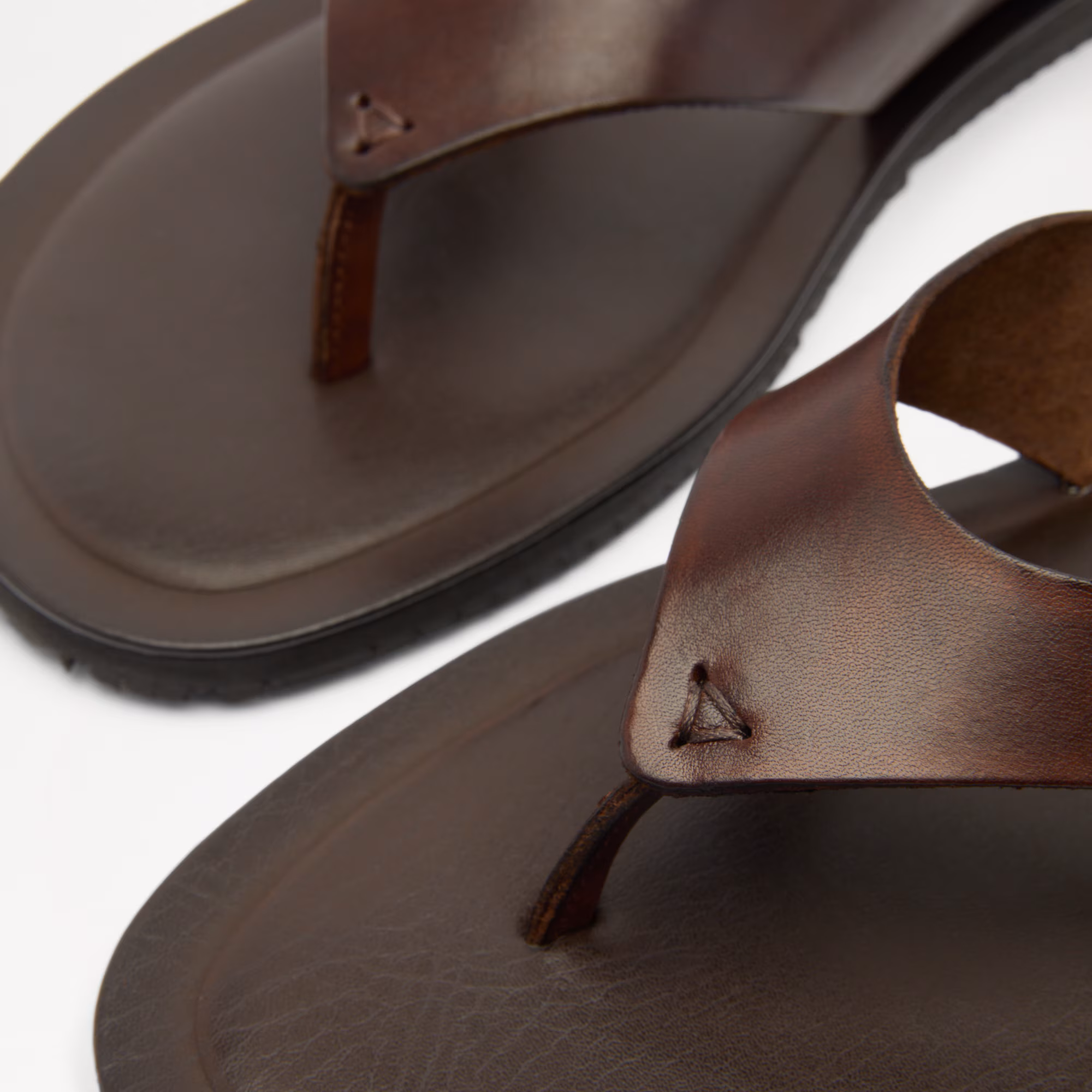 Claremont<br>Toe Post Sandal