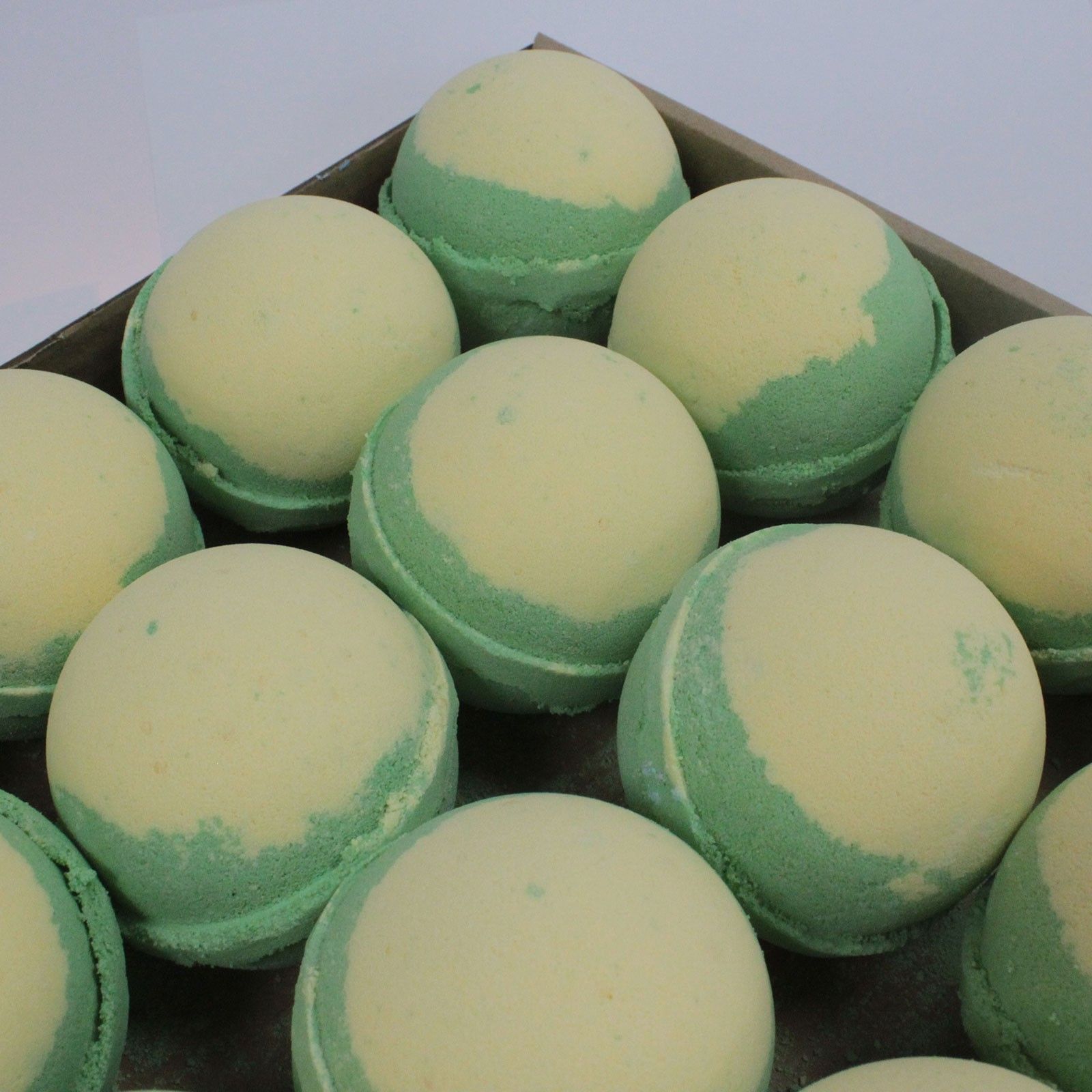 KDMD Apple Pie & Custard Bath Bomb
