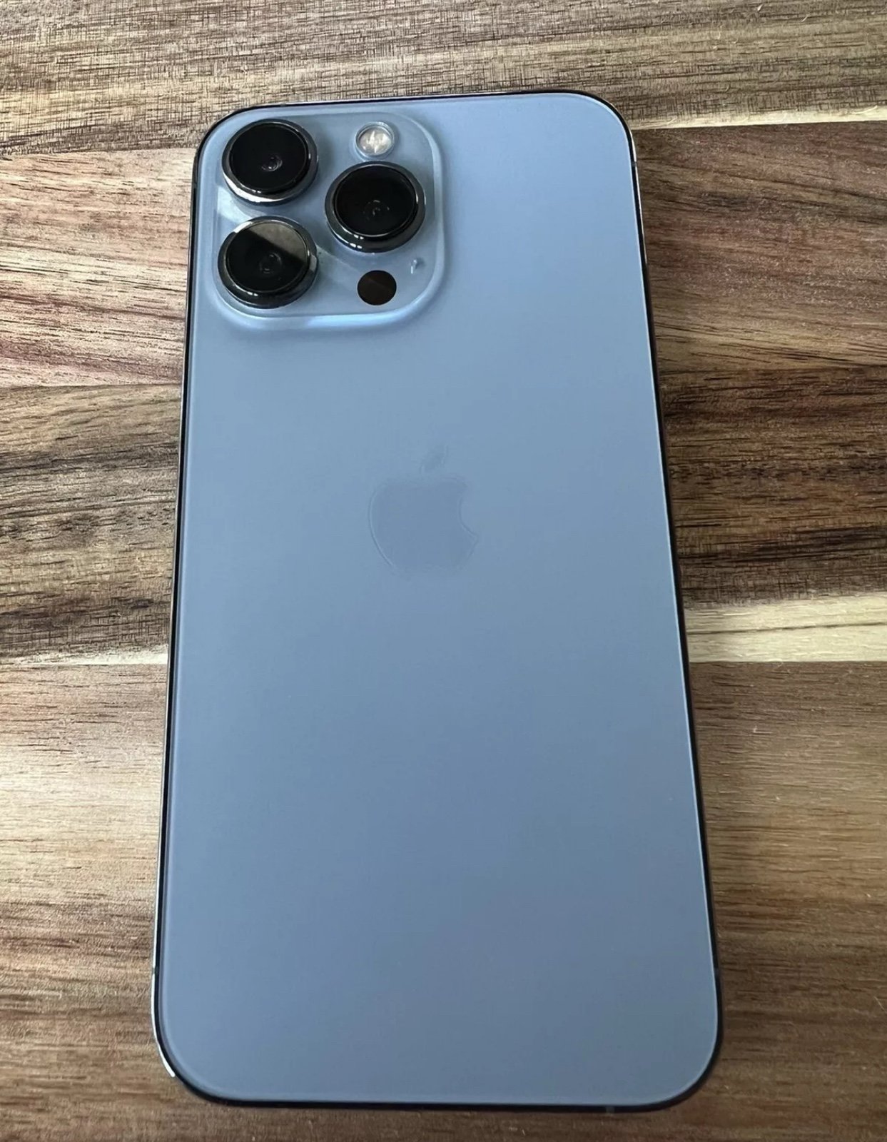 Apple iPhone 13 Pro 256 GB in Sierra Blue unlocked