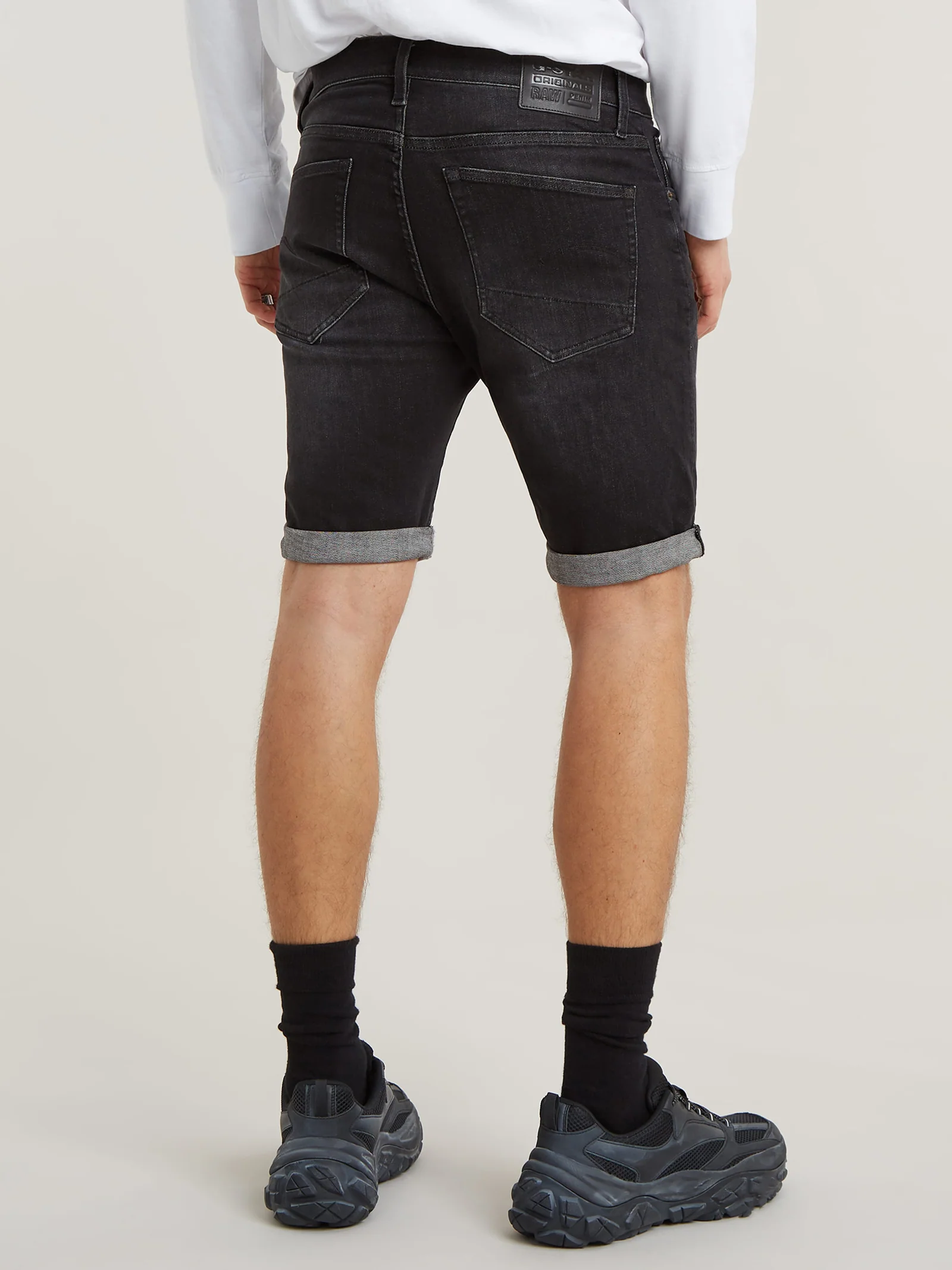 3301 Slim Short