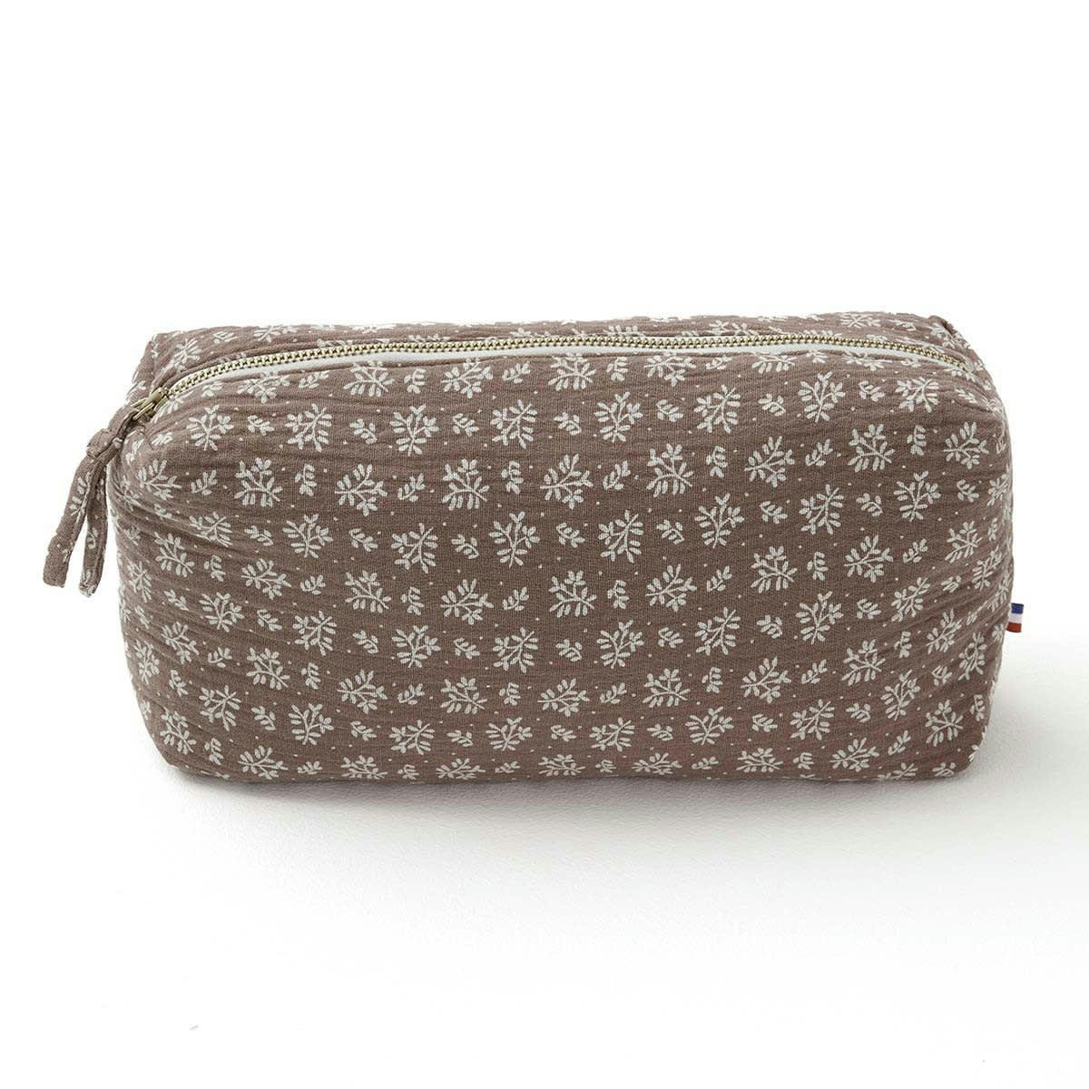 - Trousse de toilette