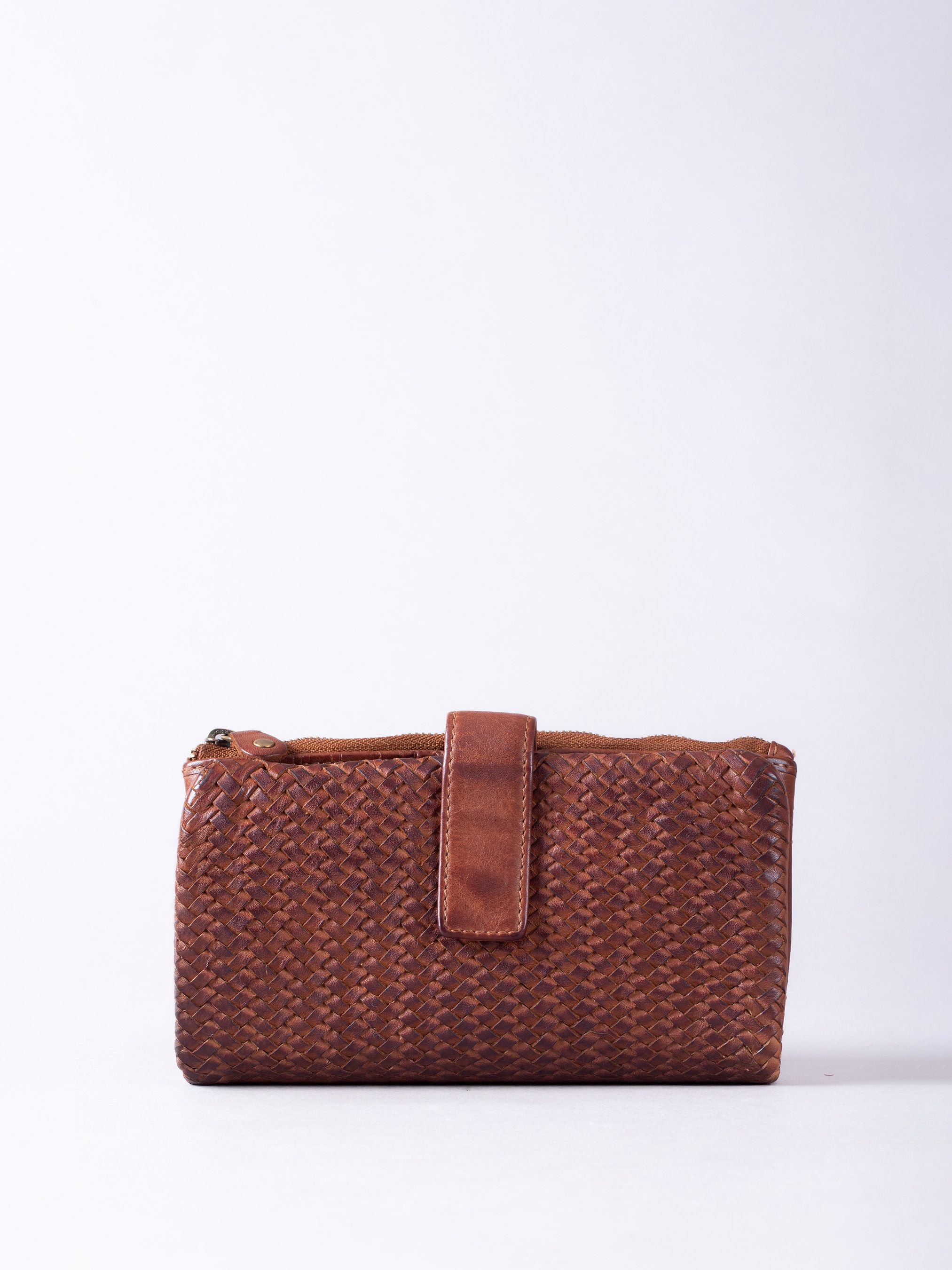 Lakeland Leather Wreay' Large Leather Tab Purse