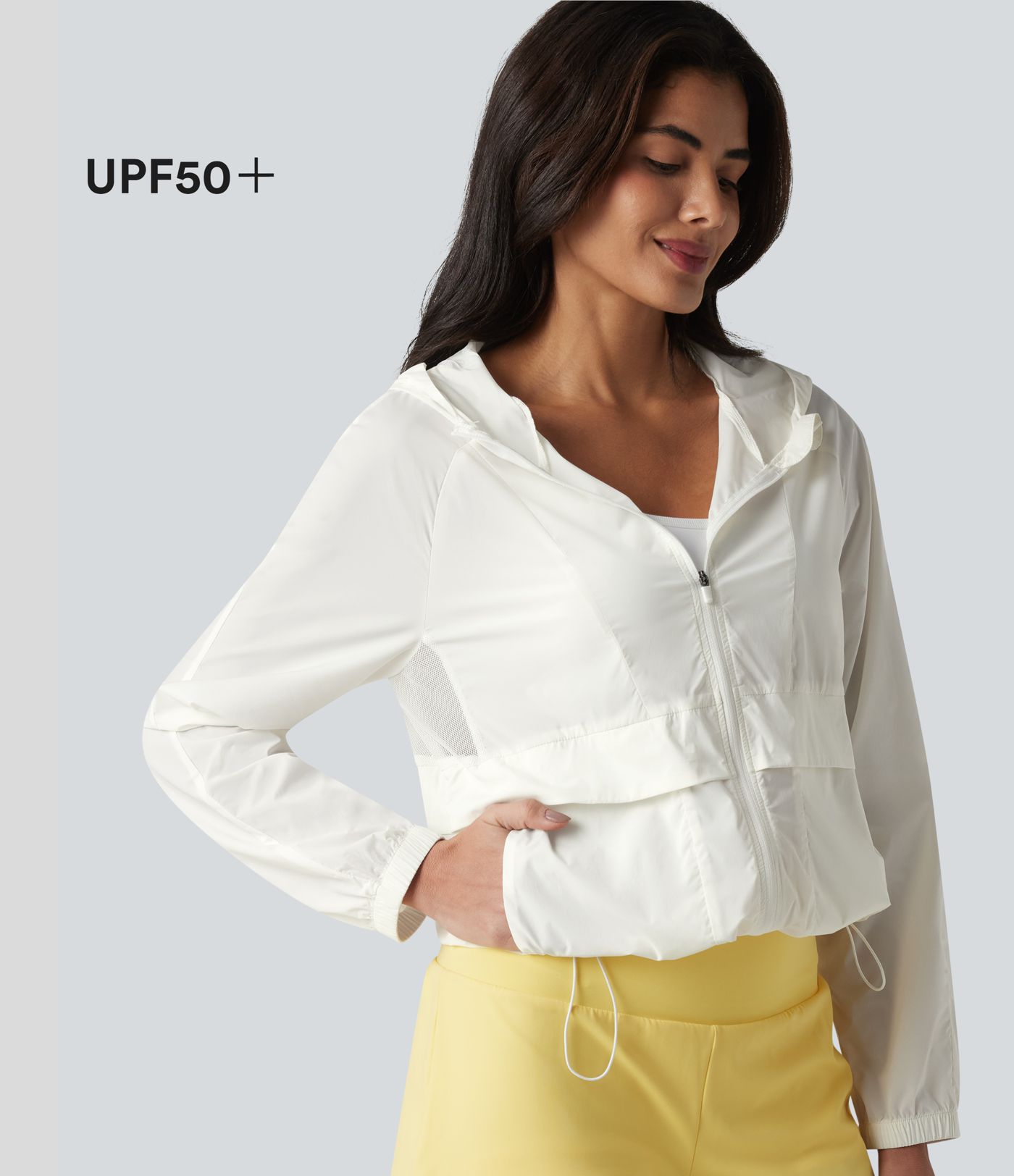 Veste de course à capuche à manches longues avec empiècements en mesh contrasté et poches – Protection UPF 50