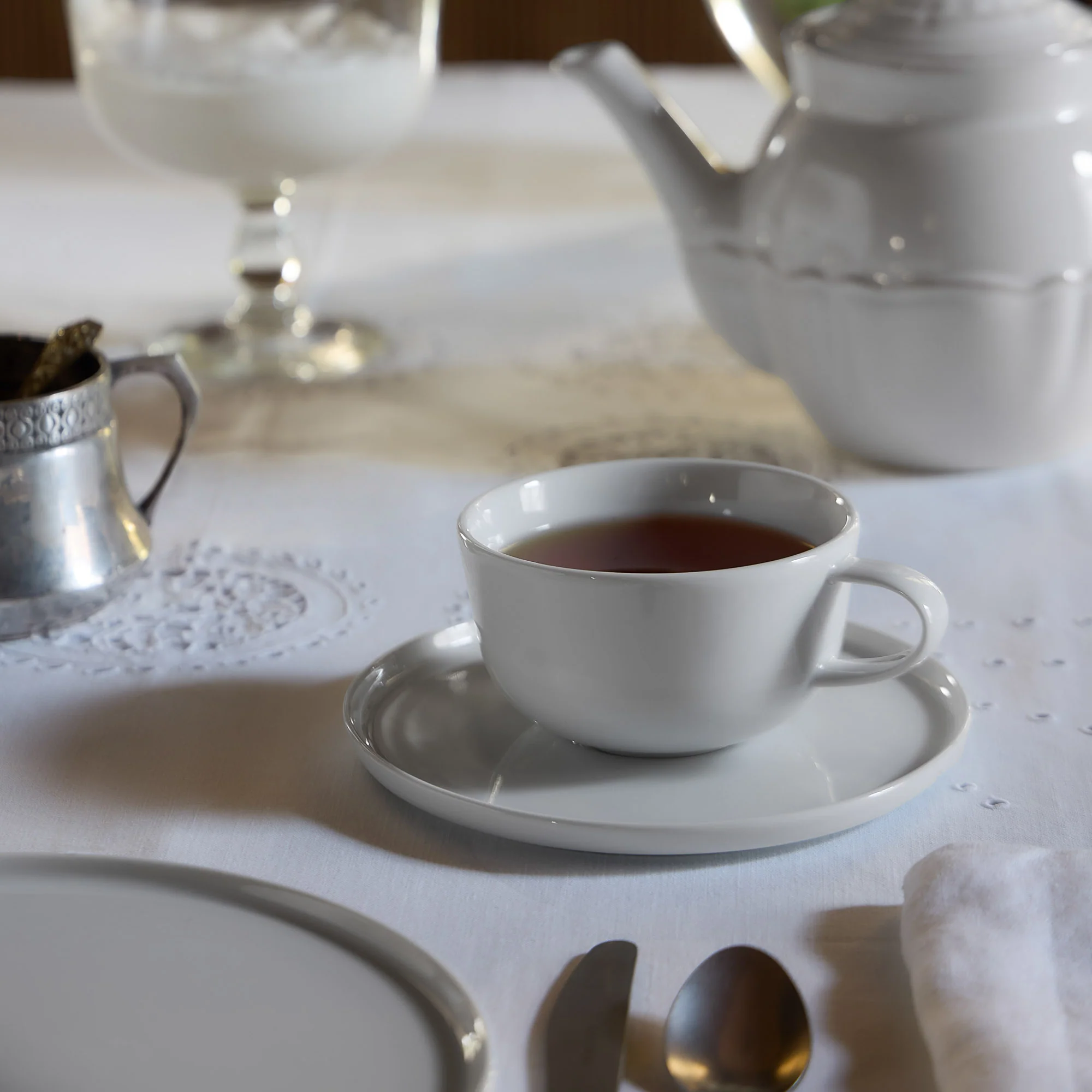 Porcelain Tea Cup Resonance