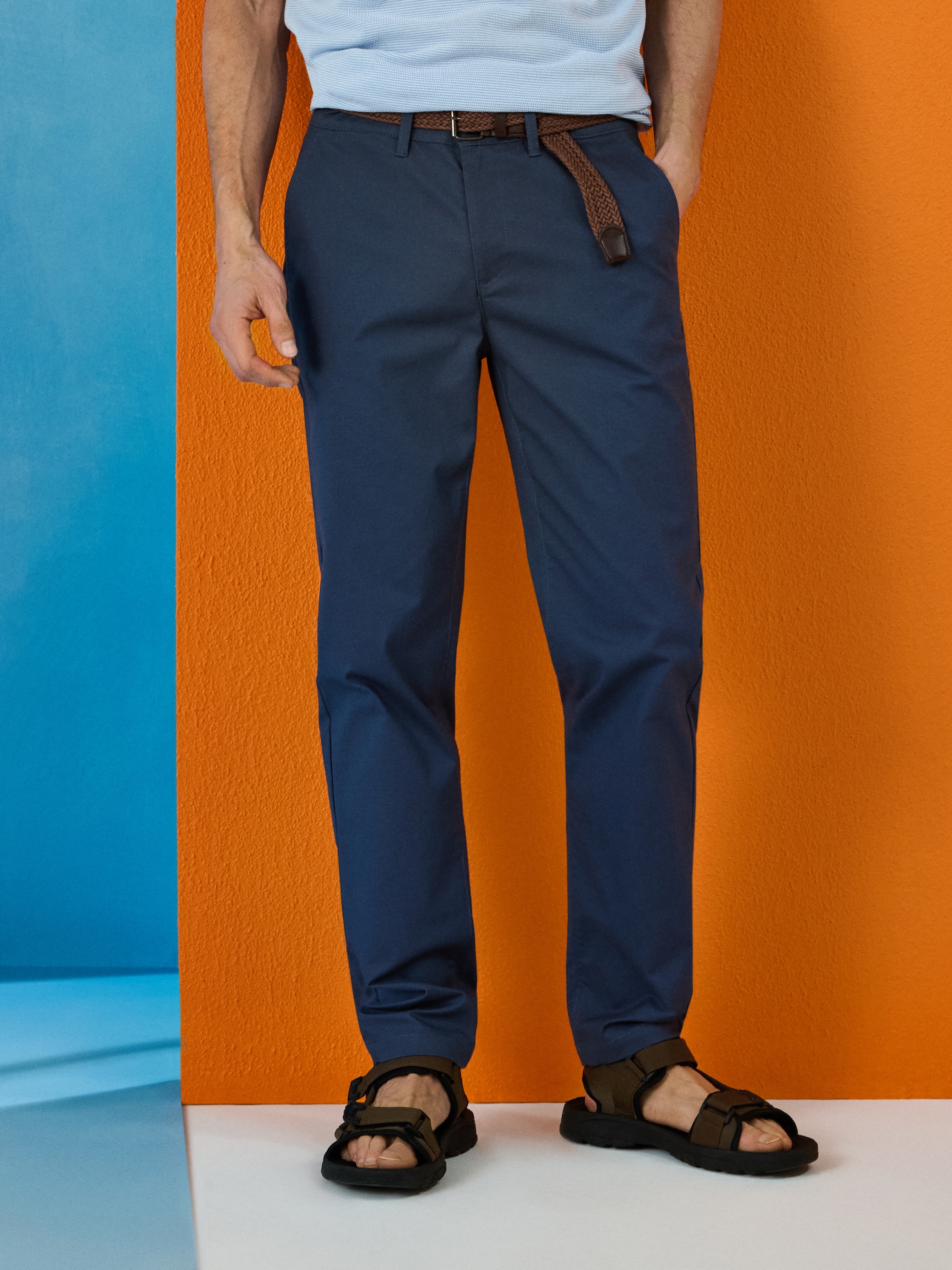 Spodnie chino slim z paskiem