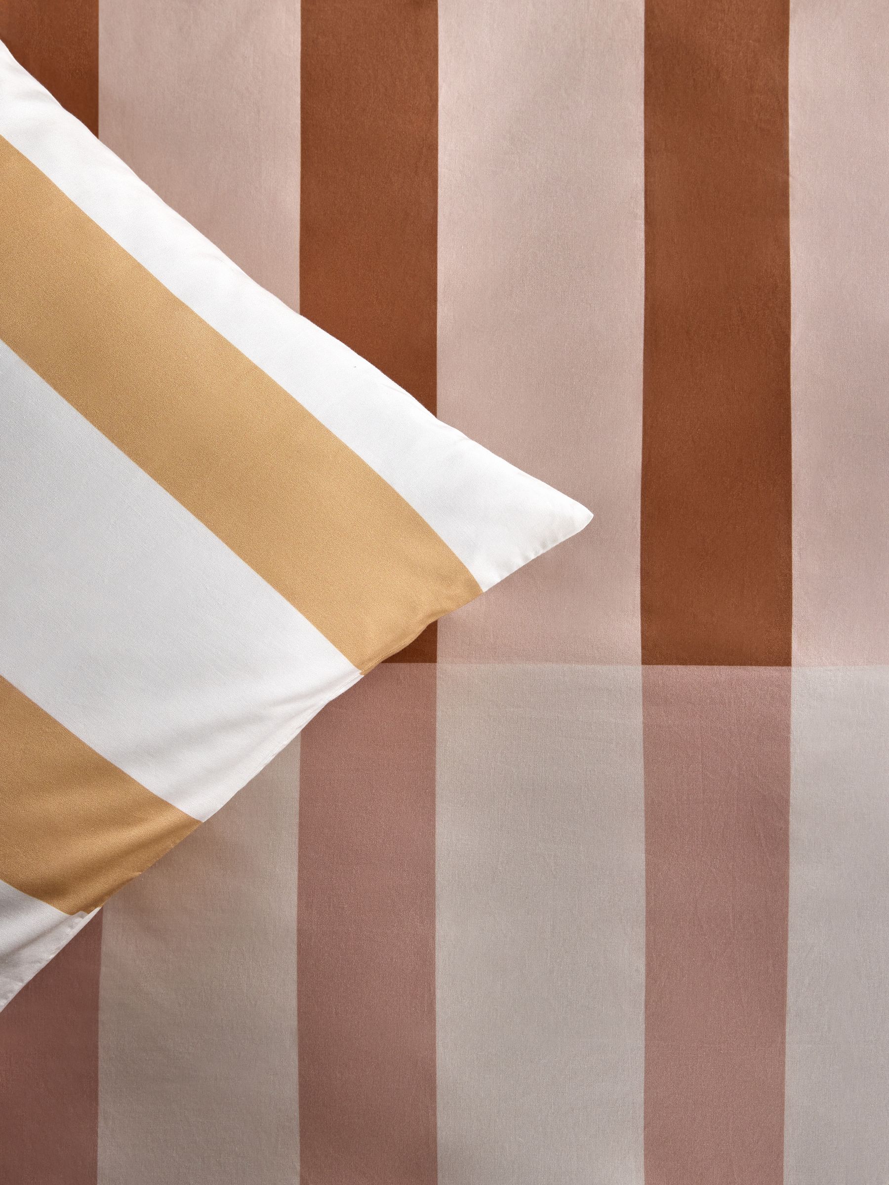 Terri 180 Thread Count Duvet Cover and Pillowcase Set in Natural
