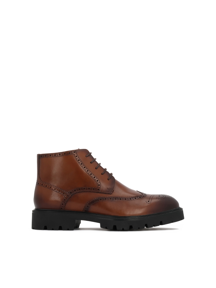 Lace-up leather boots for men