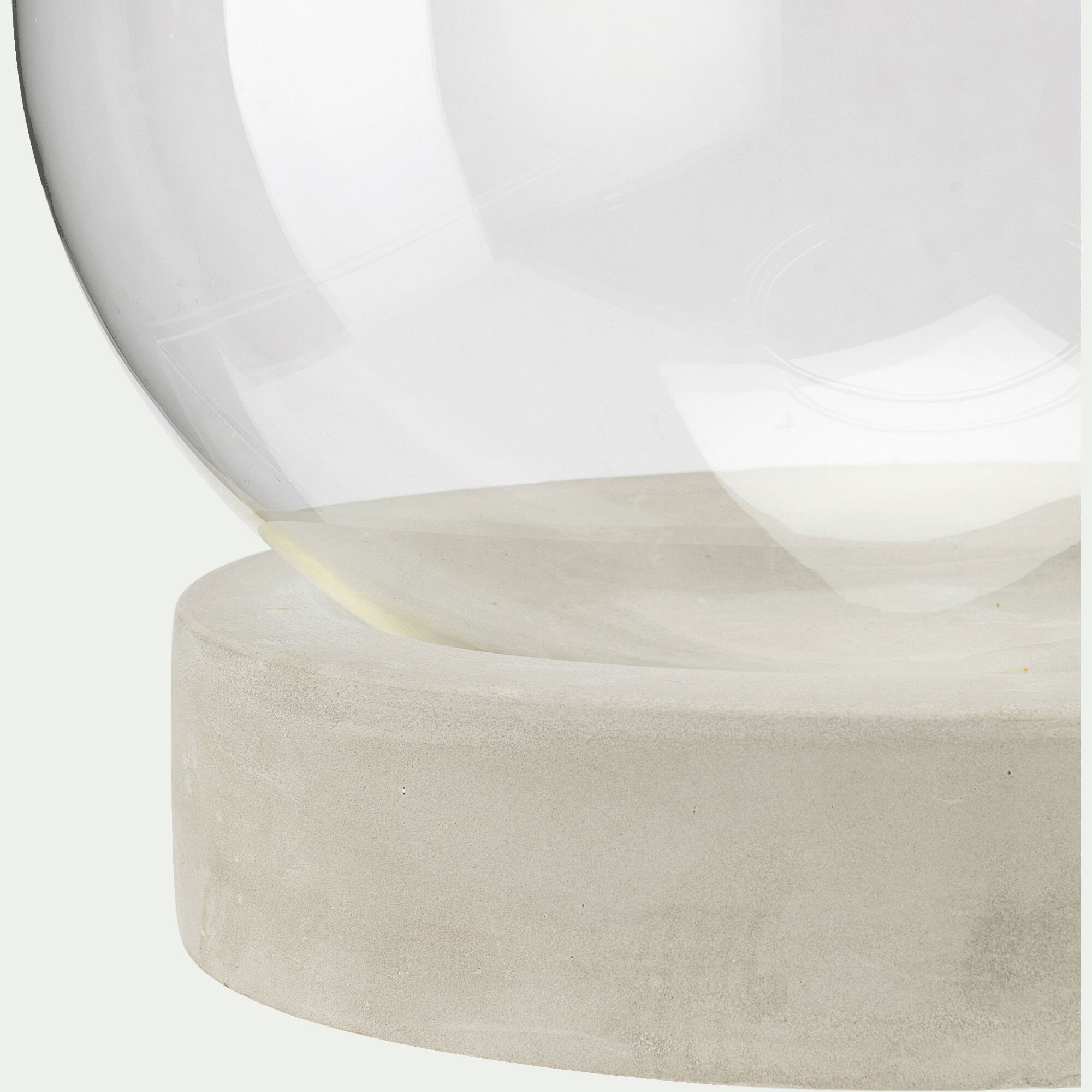 ODELIA - Vase boule en verre et socle en ciment - transparent D19xH21,5cm