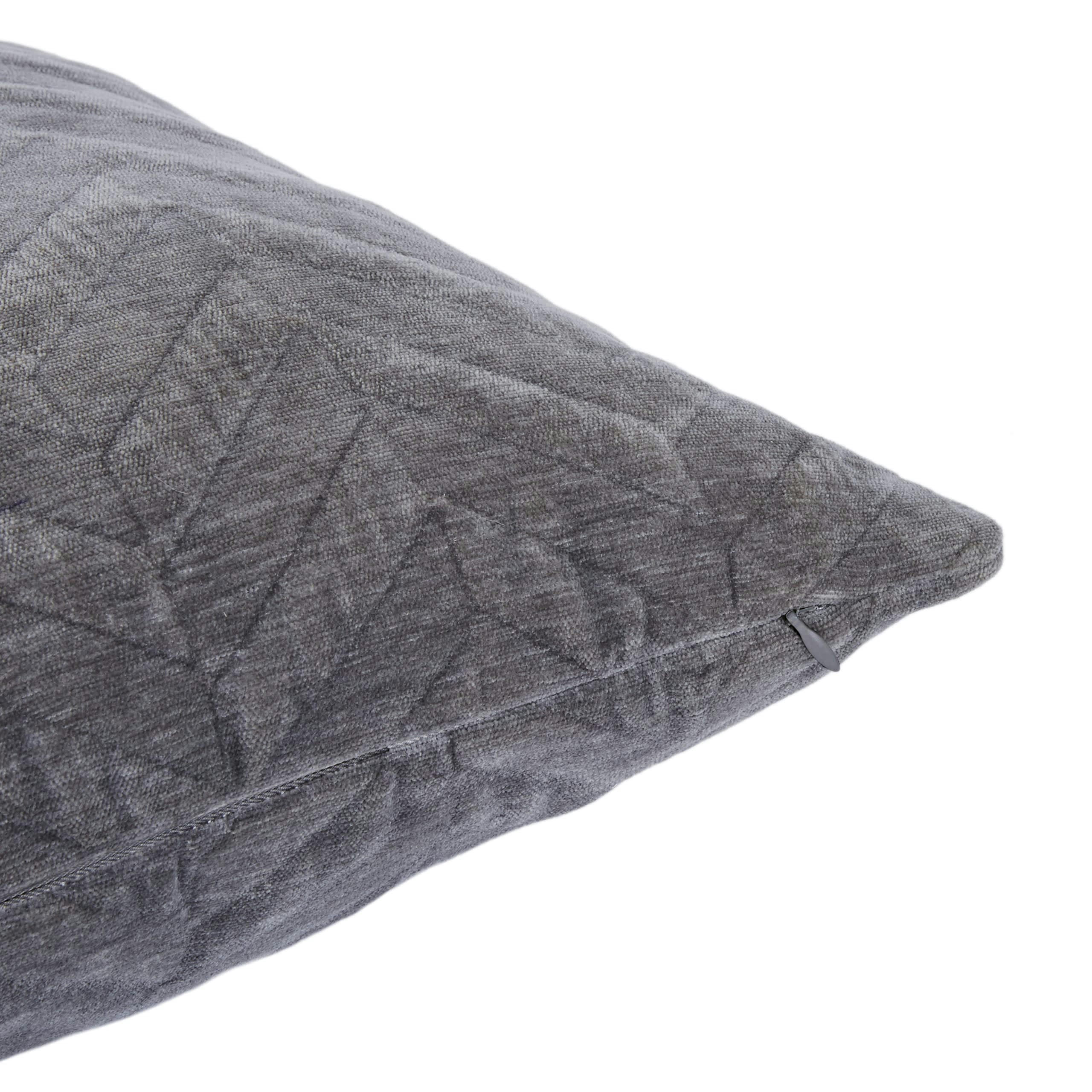 - Coussin en polyester recyclé tissé jacquard en velours gris anthracite à chevrons 40x60