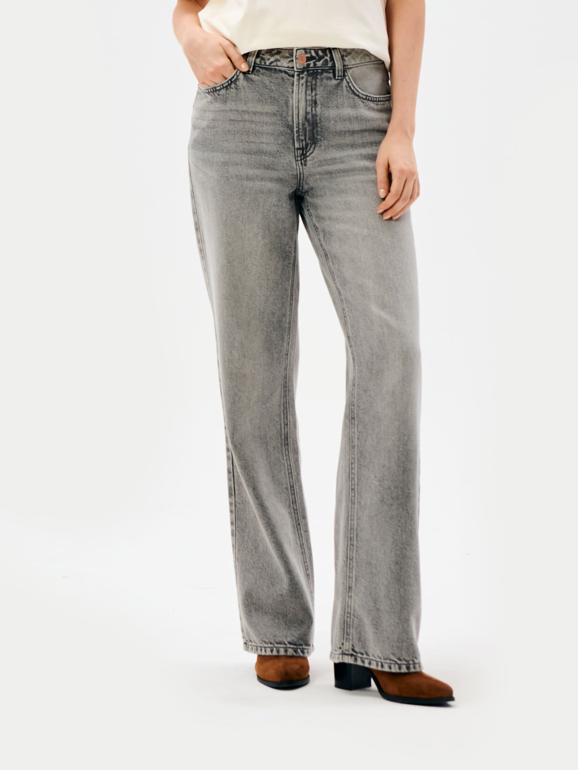 Jeansy wide leg high waist z efektem sprania