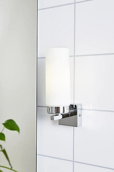 Applique murale E14 IP44 chromée verre opale - Markslöjd - Stella