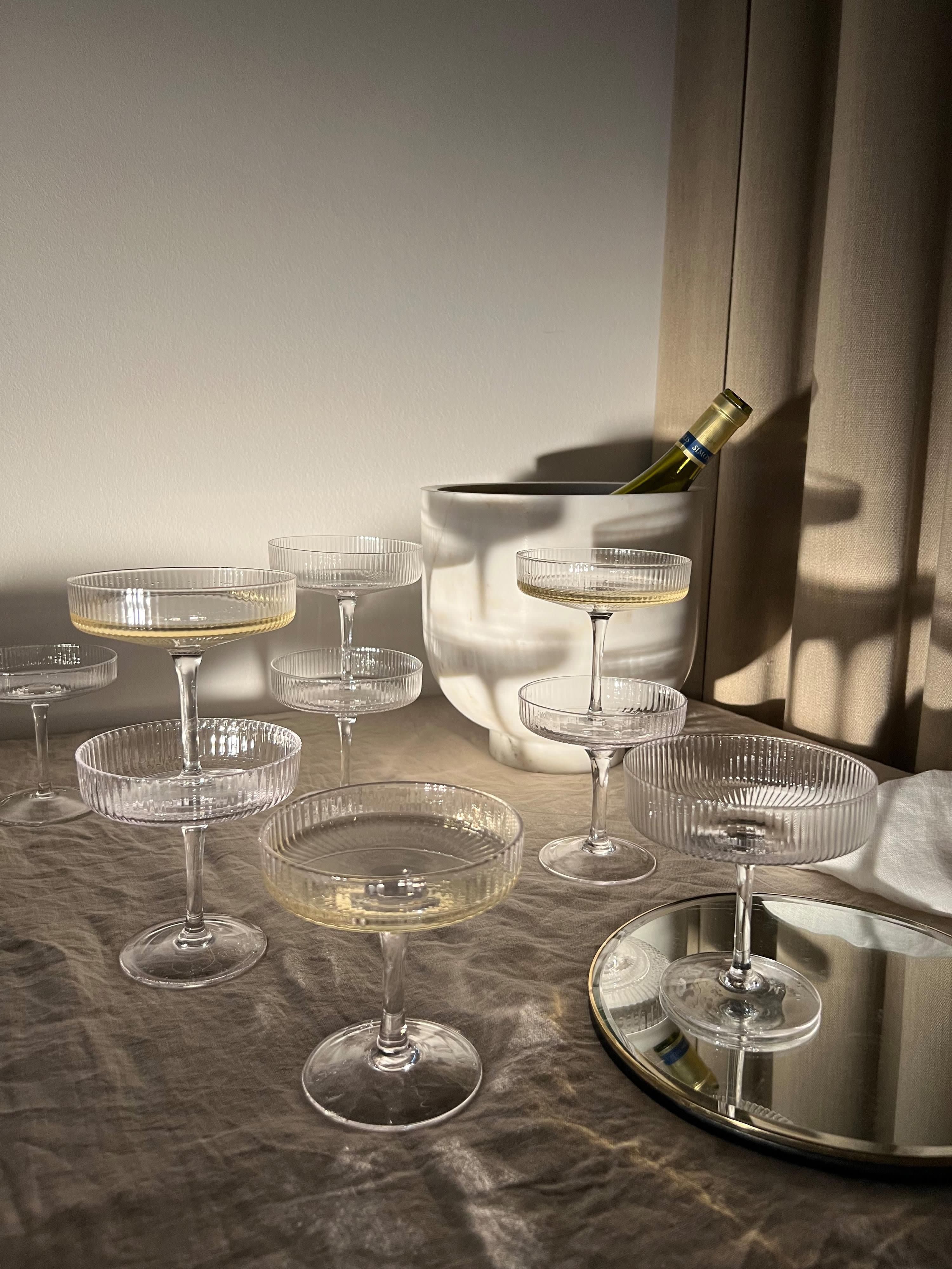 Mundgeblasene Champagnerschalen Ripple mit Prägungsmuster, 2er-Set