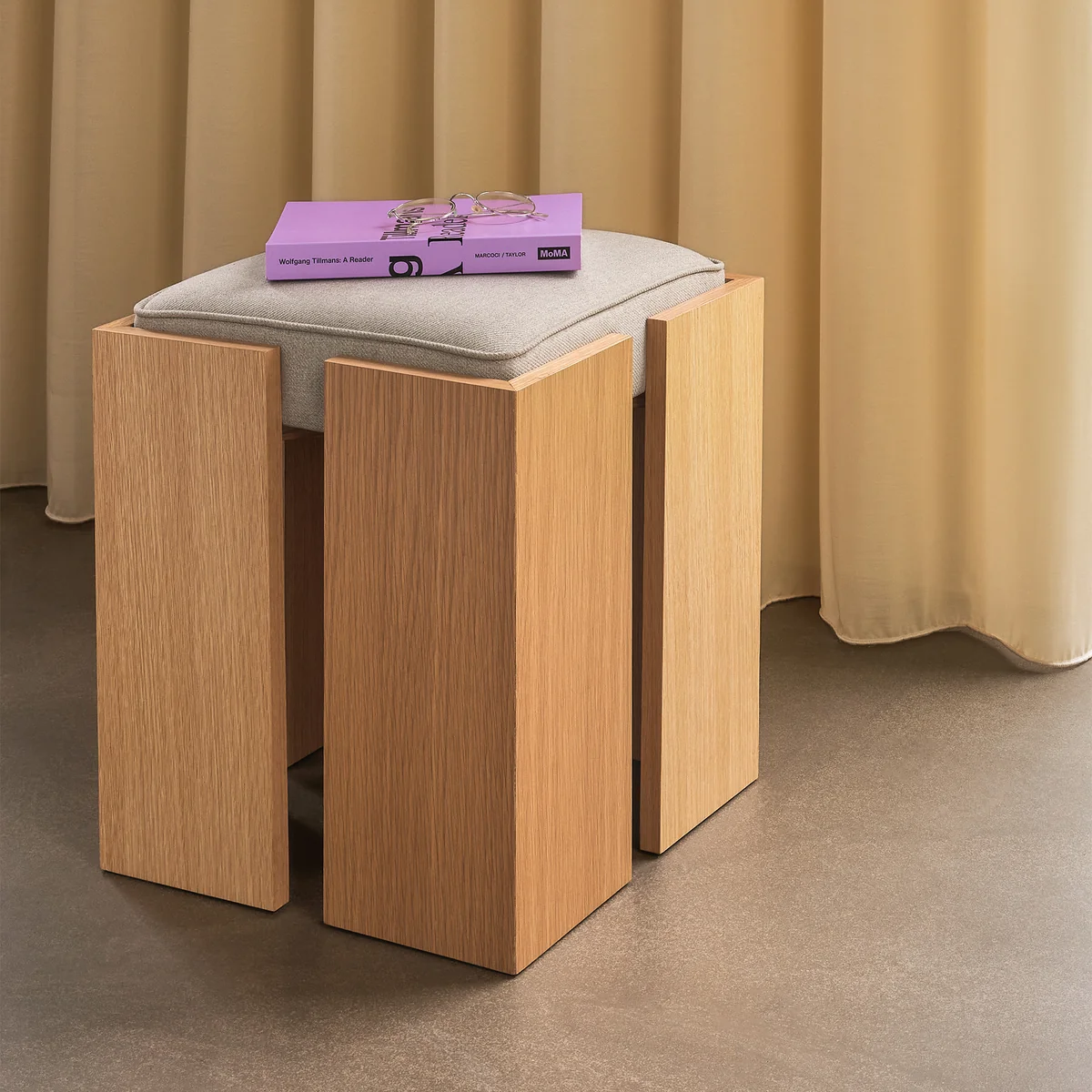 Hübsch Interior - Forma Hocker, H 46 cm, Eiche natur / sand