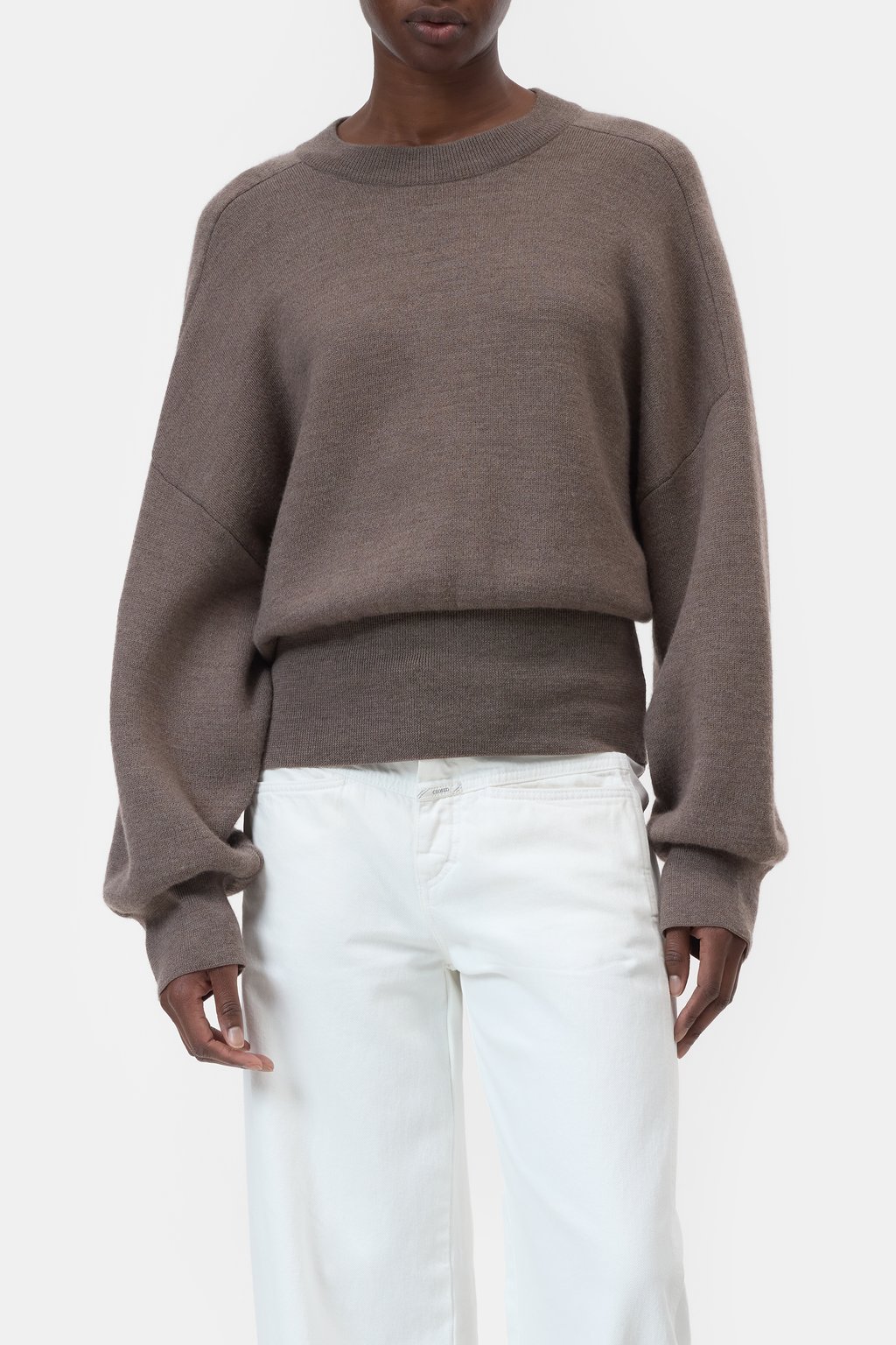 Oversized Wollpullover mit schmaler Taille