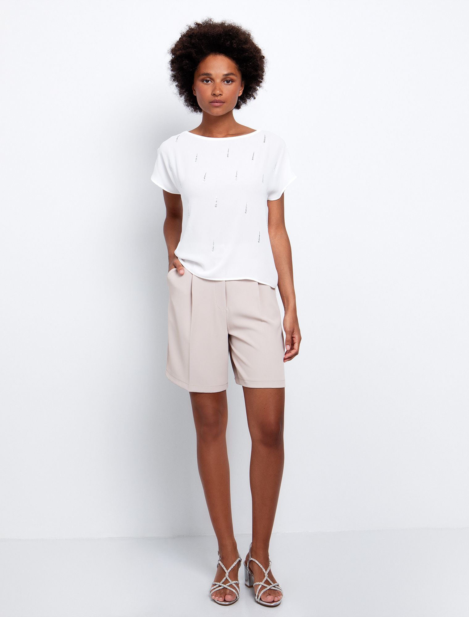 Μπλούζα με πετράδια