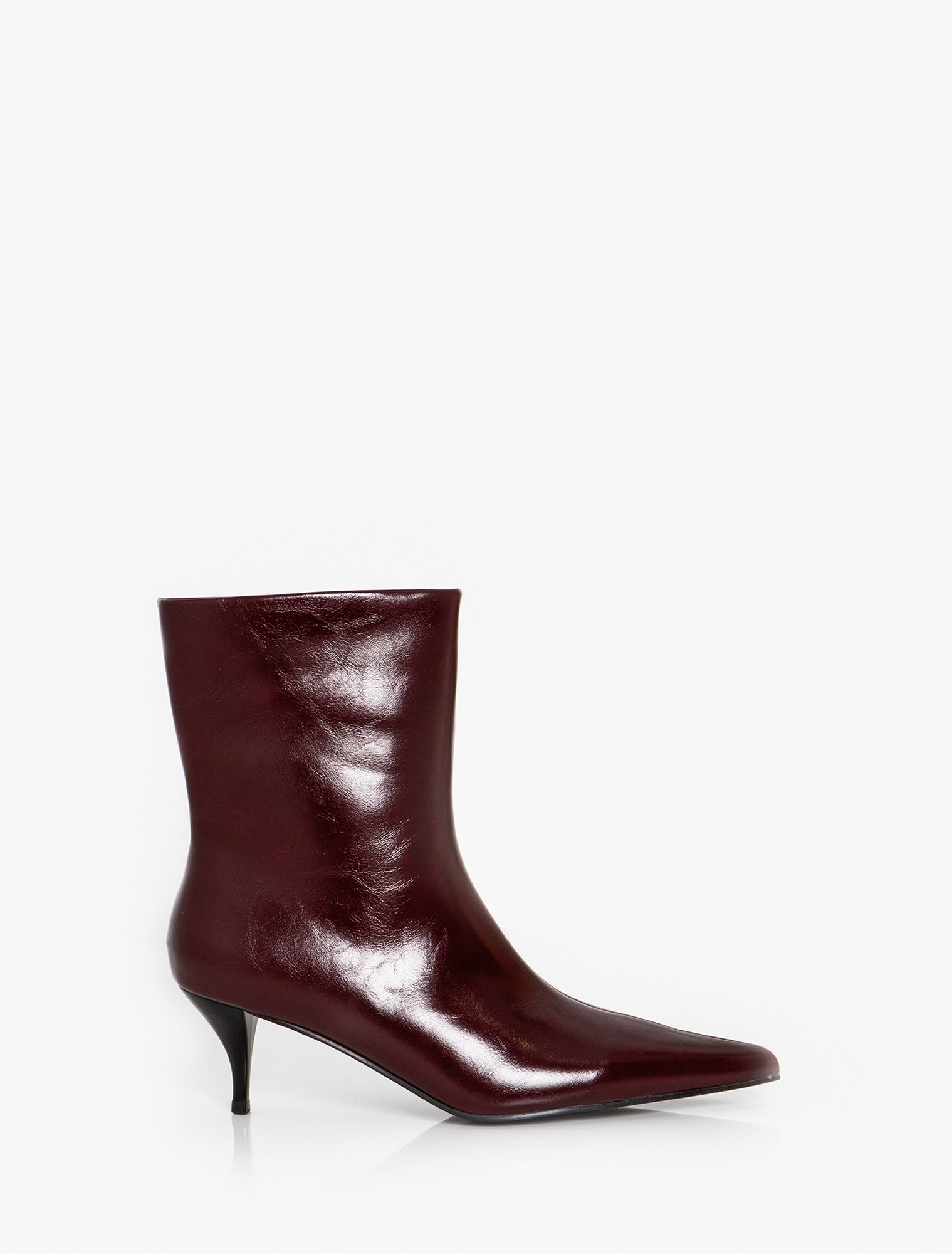 Μποτάκι με όψη λουστρίνι