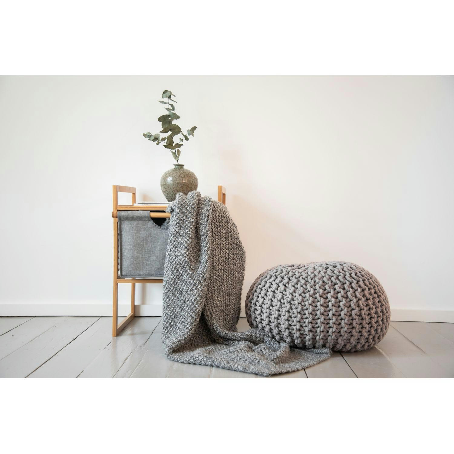 BAHARI - Table d'appoint bahina en bambou avec 1 tiroir en tissu gris