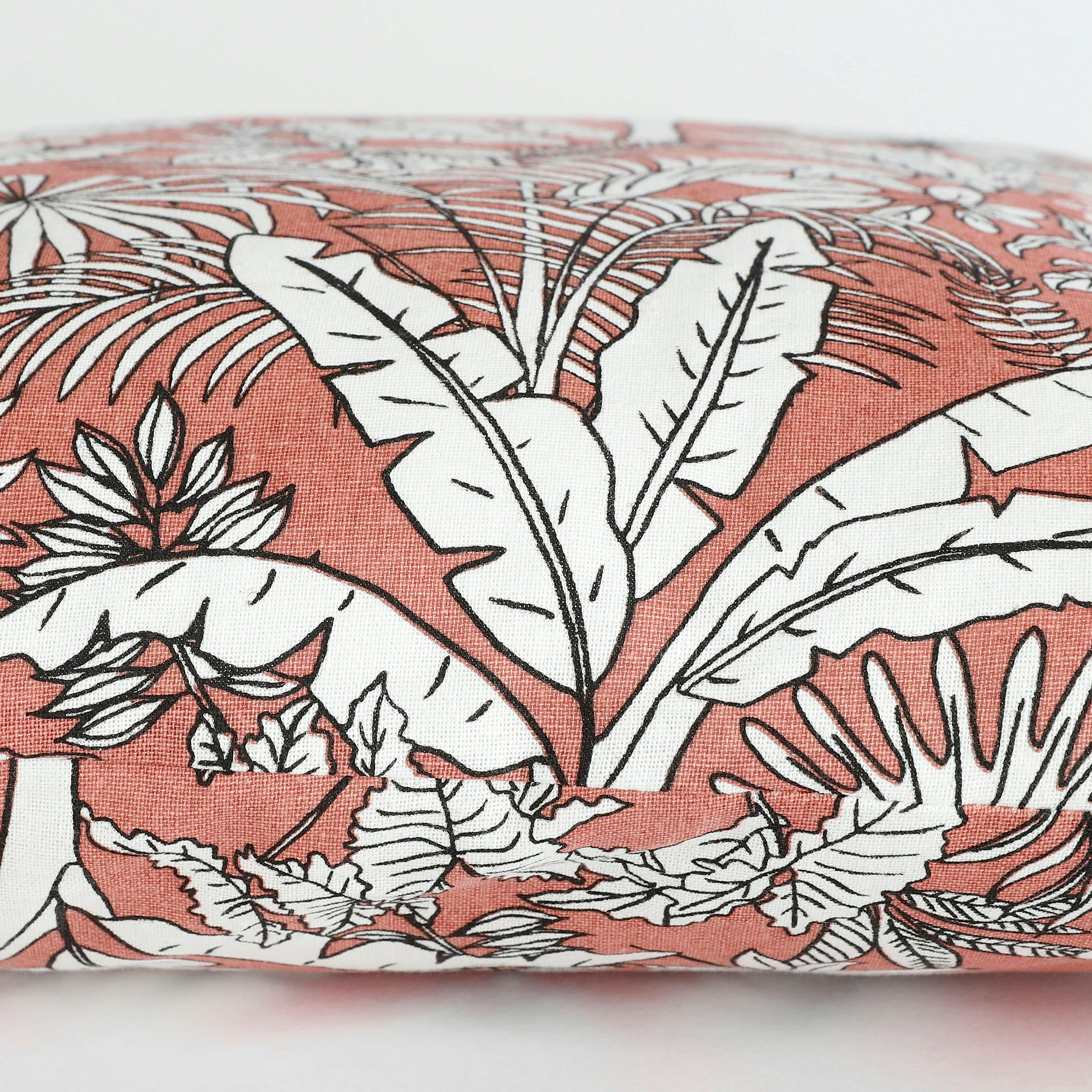 LAKIA - Coussin en coton rose 45x45