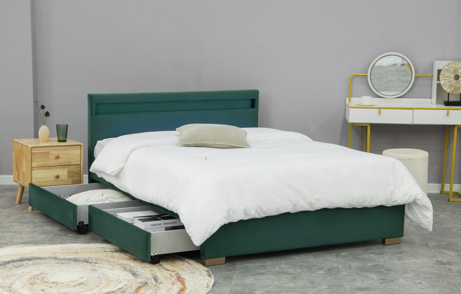 ENFIELD - Structure de lit en velours vert avec rangements et LED intégrées 140x