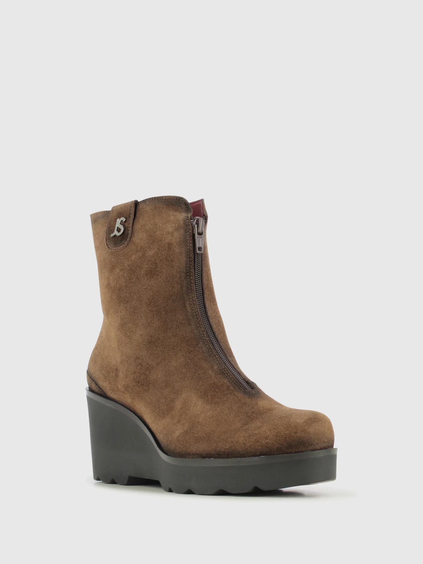 Botins de Cunha em Castanho