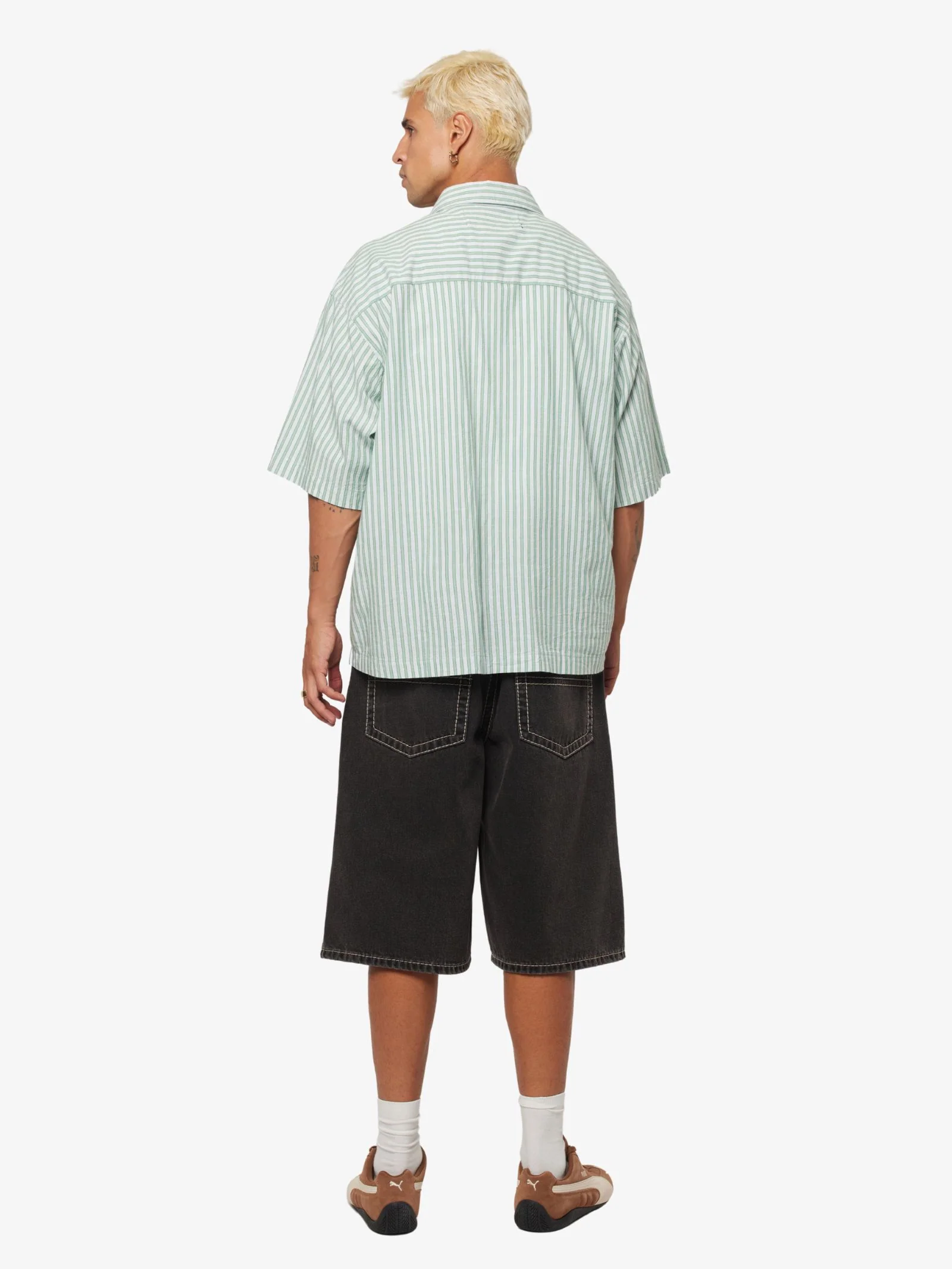 A6 Big Stitch Short Frank