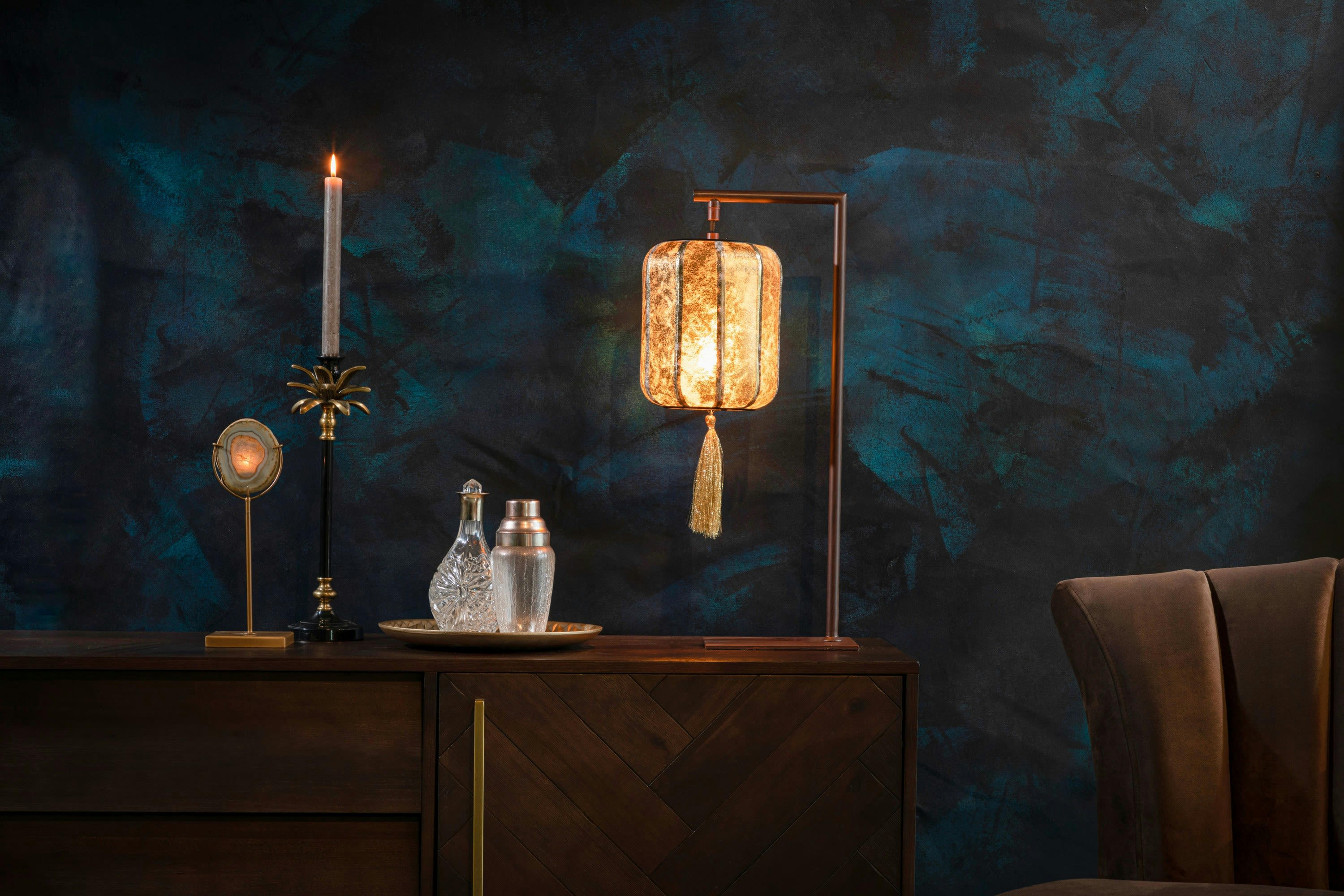 SUONI - Lampe à poser en bois marron et abat jour doré