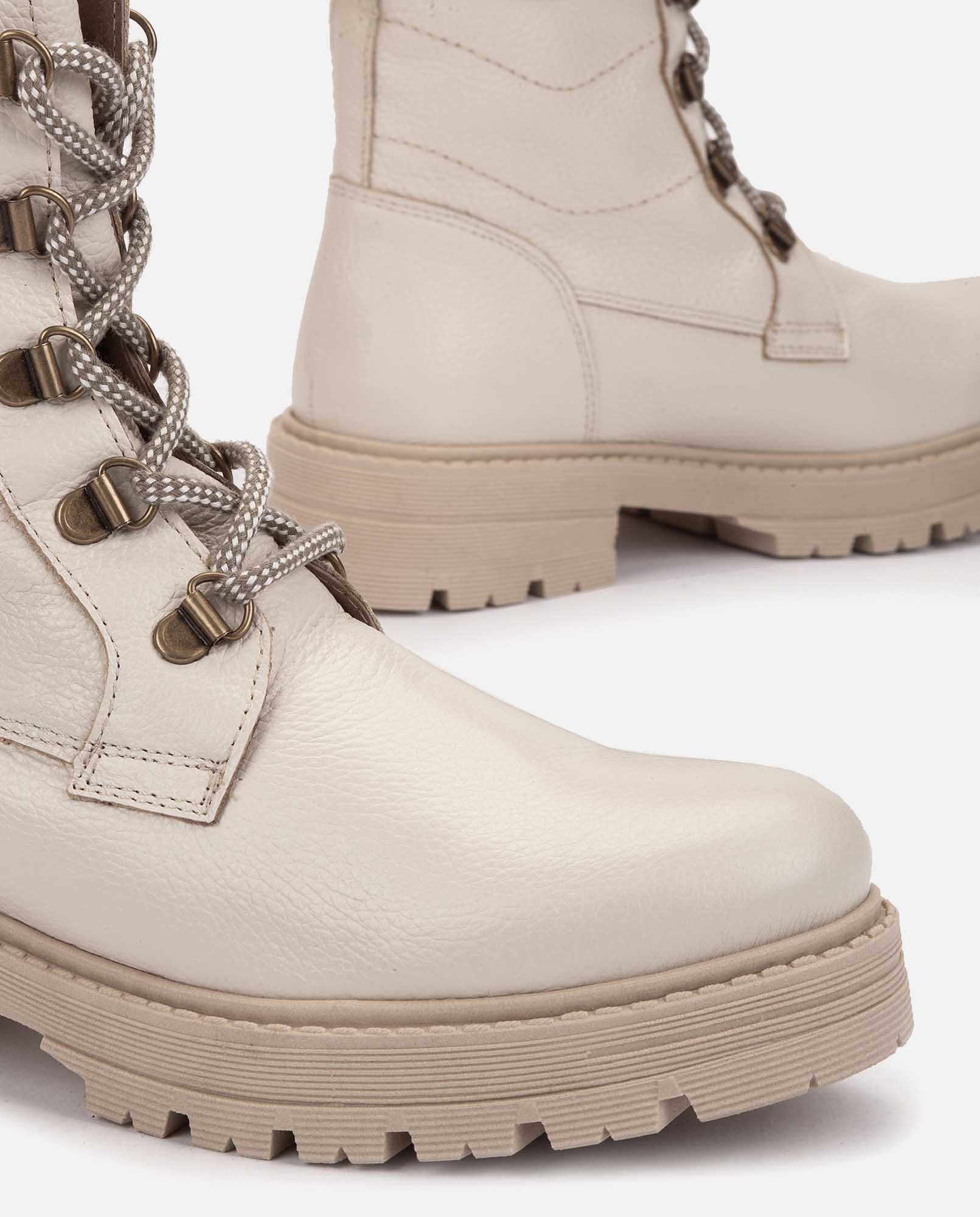 Botín plano BERNA-001 beige
