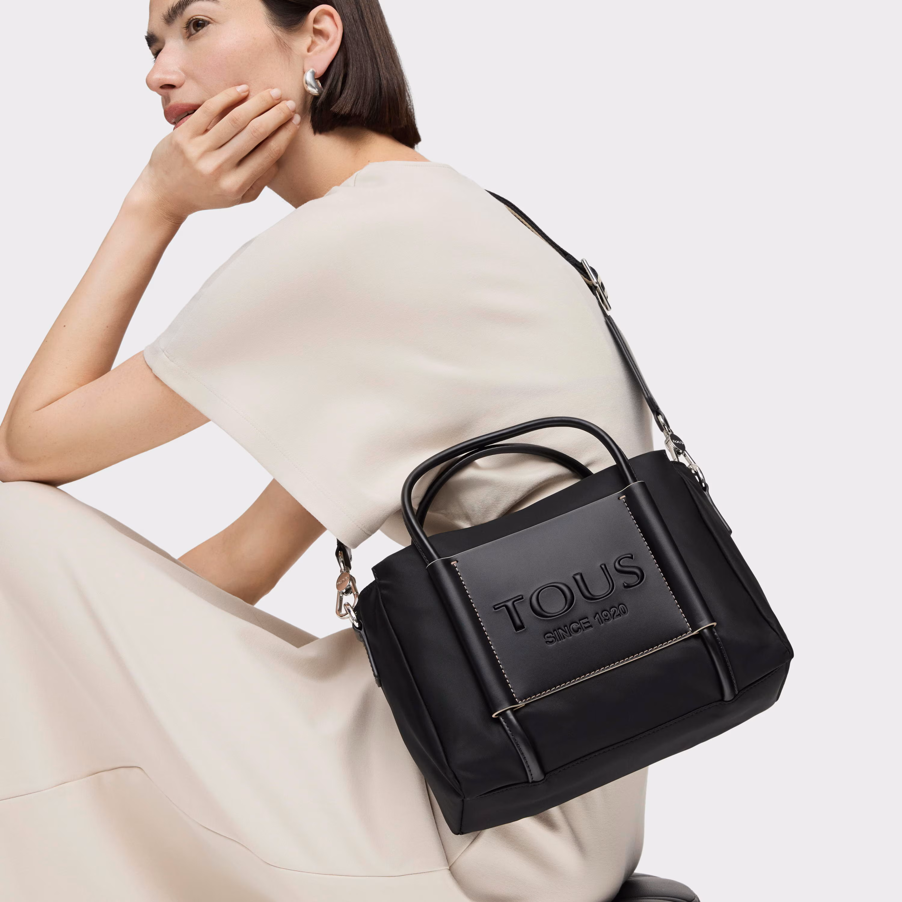 City mediano Empire Soft negro