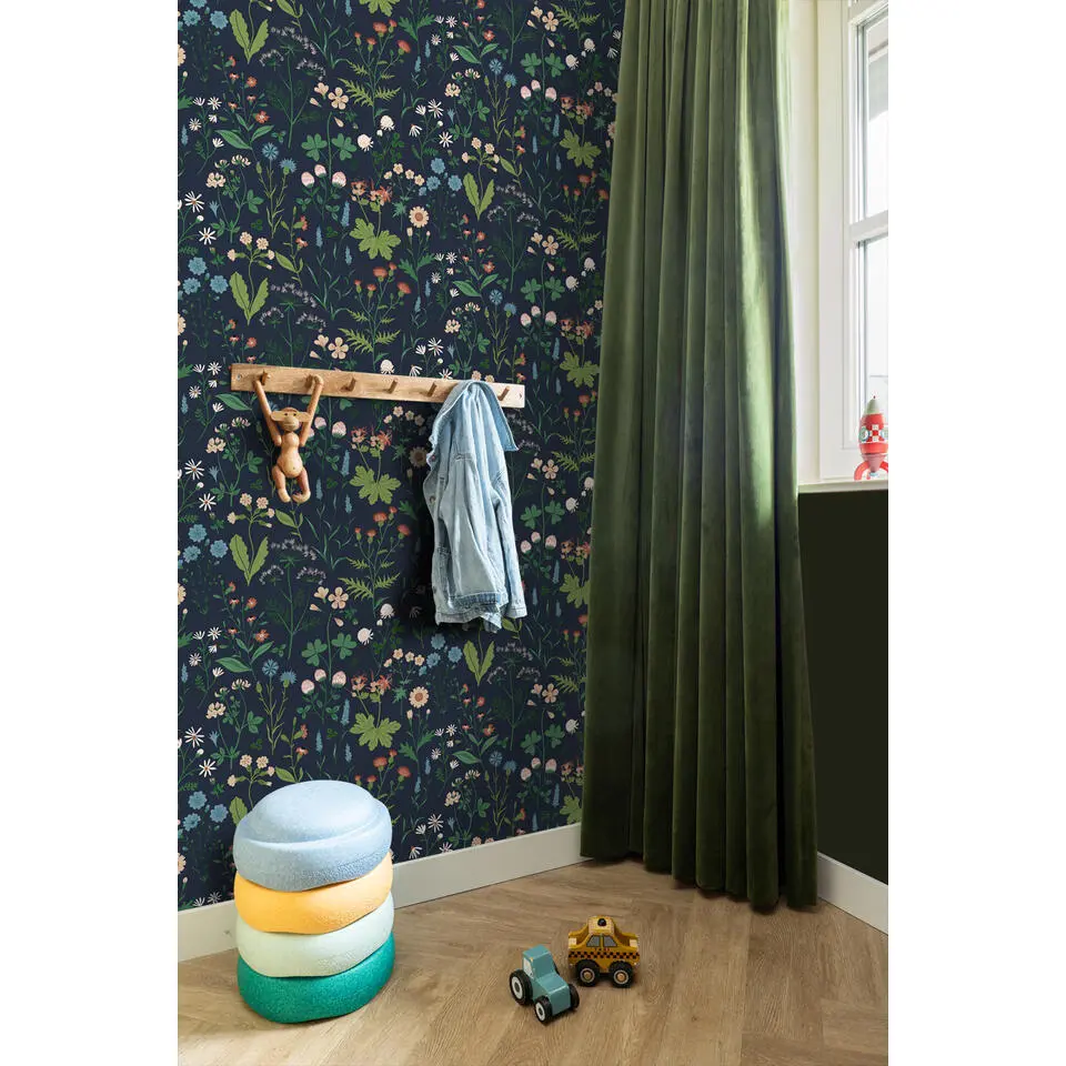 ESTAhome behang veldbloemen inktblauw en groen - 53 cm x 10.05 m