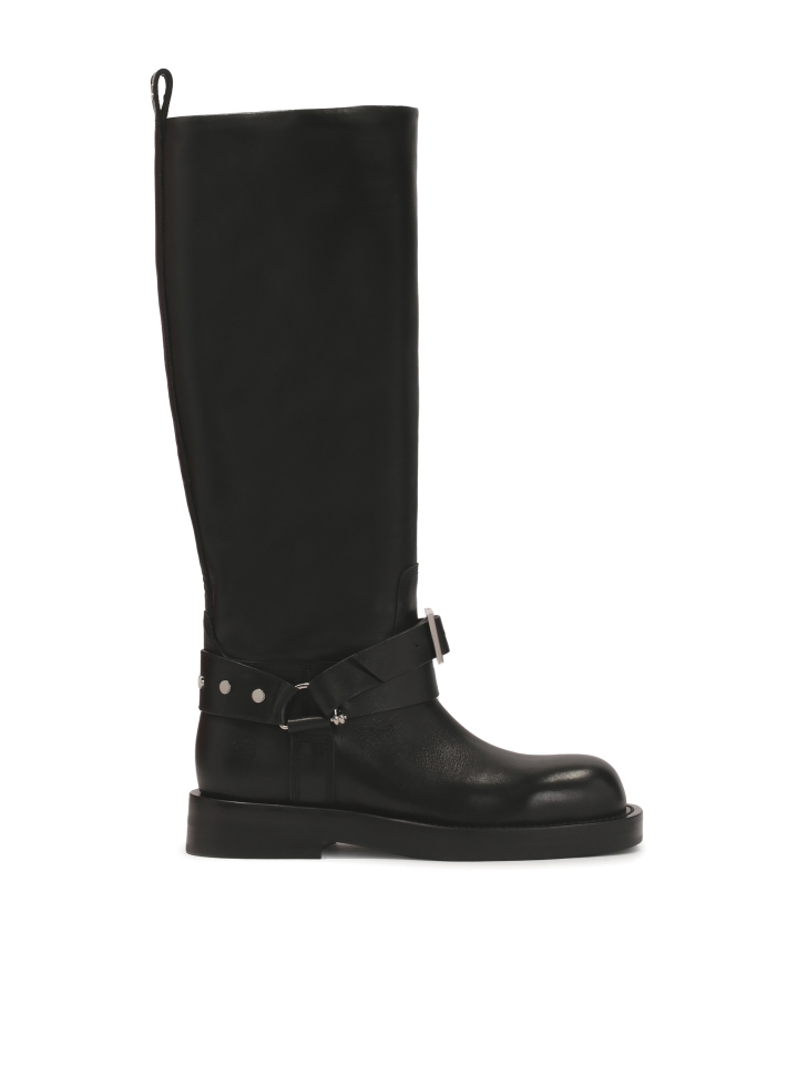 Black boots with slip-on upper on a flat sole