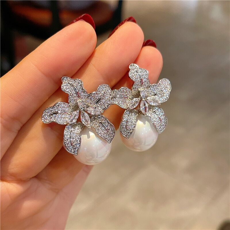 PEACH ACCESSORIES Large Crystal Lotus Earrings