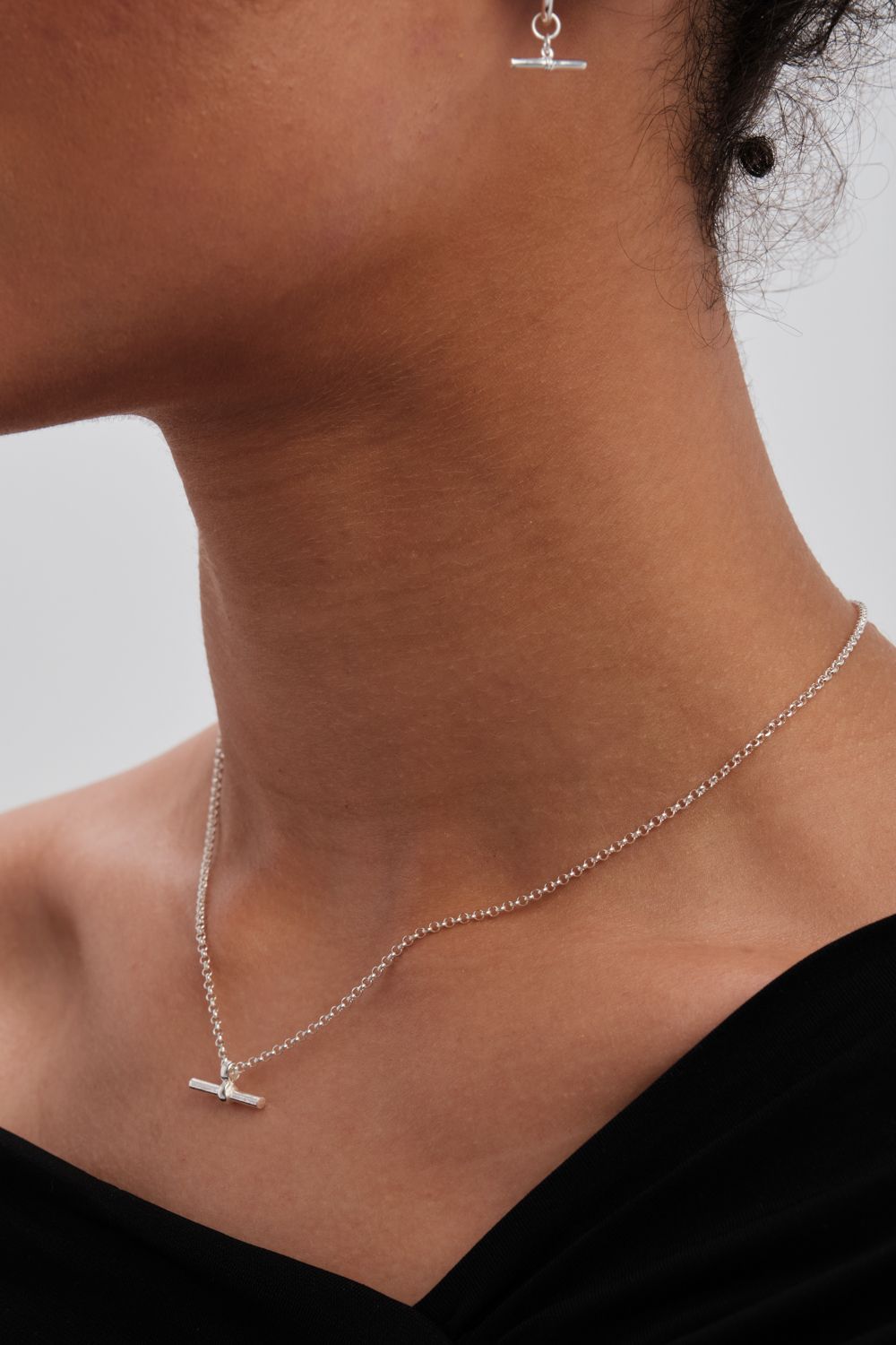 Simply Silver Sterling Silver 925 T Bar Pendant Necklace