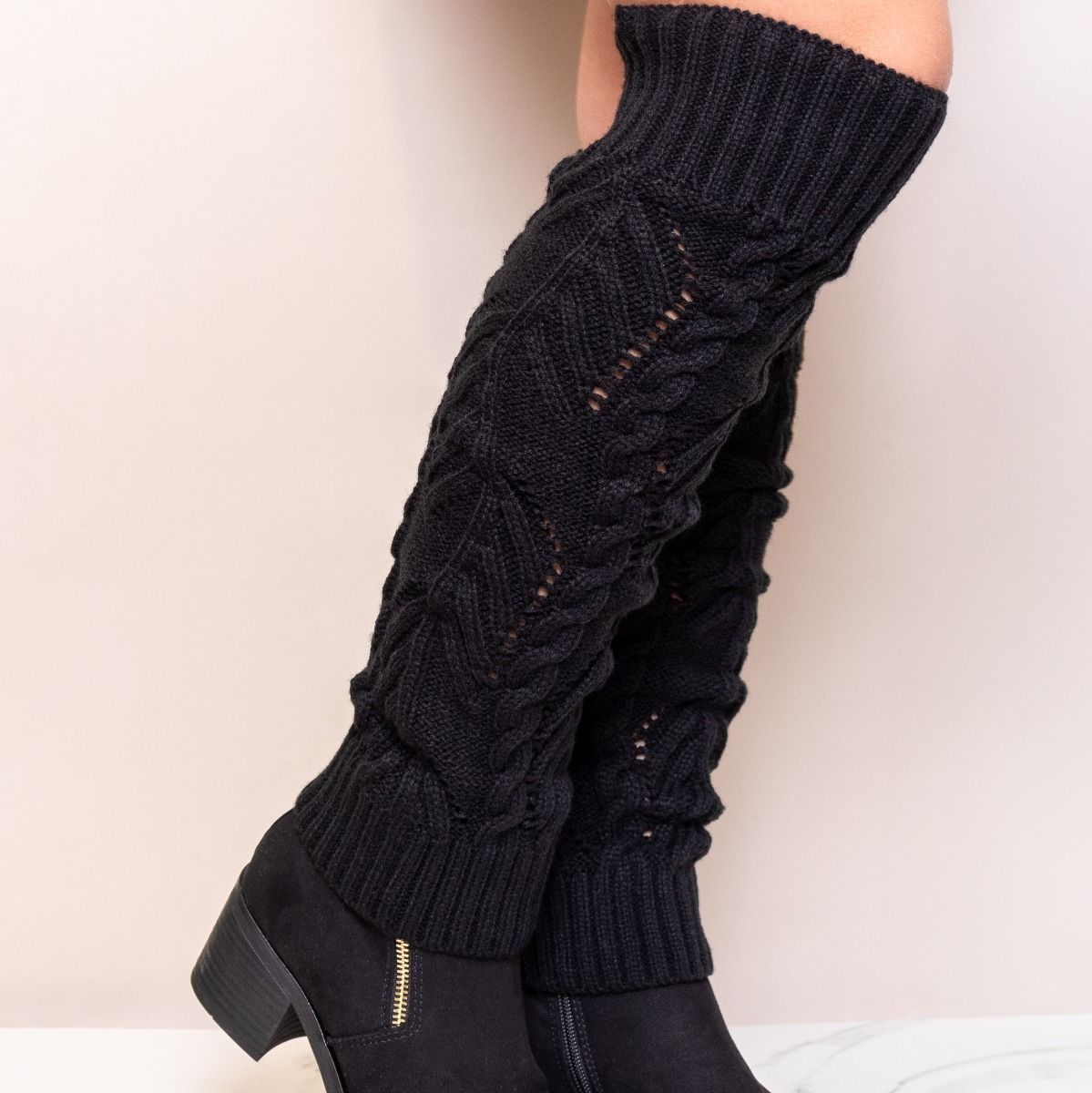 PEACH ACCESSORIES Knitted Cosy Cable Leg Warmers