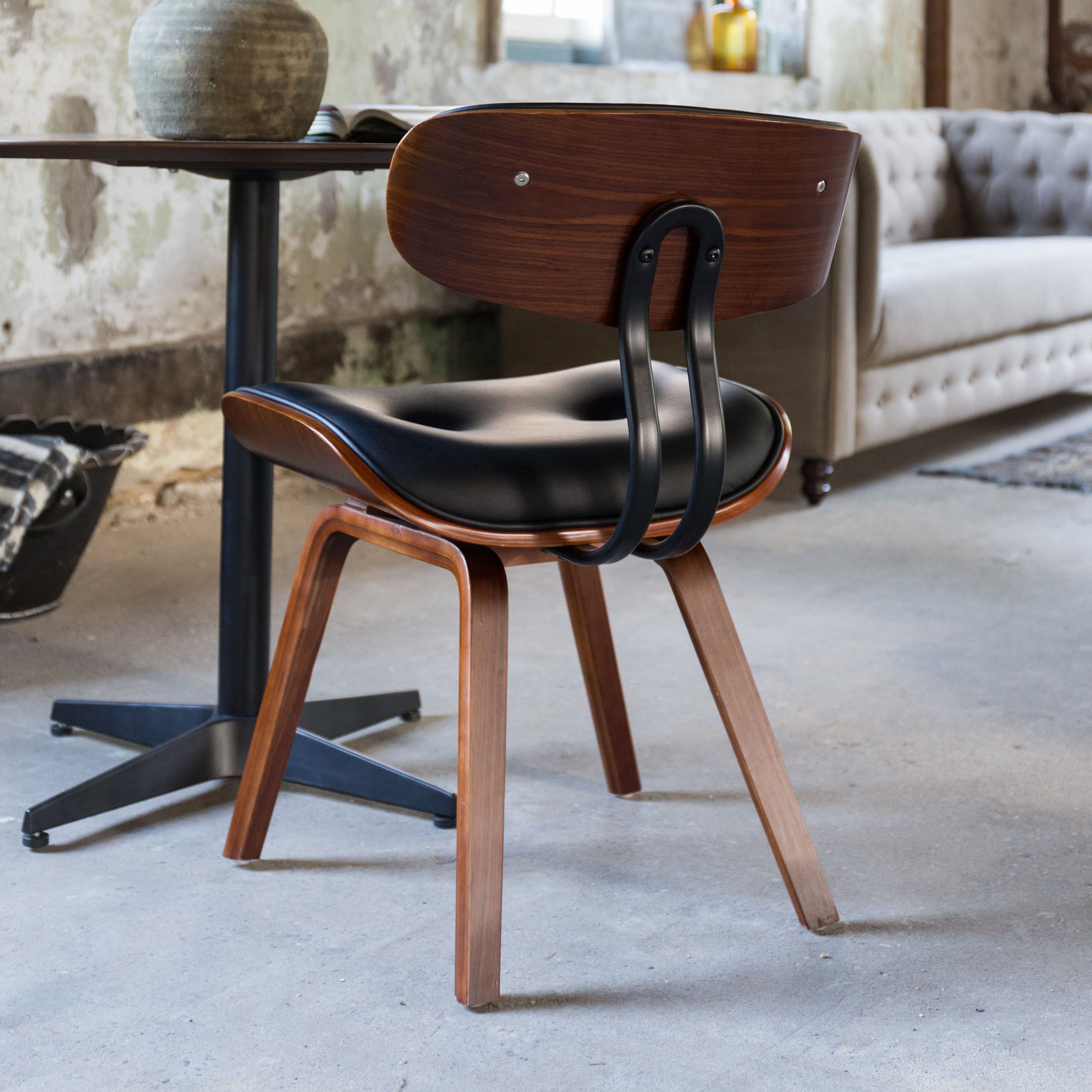 Dutchbone Blackwood Stoel - Donkerbruin Onderstel - Zwart Kunstleer