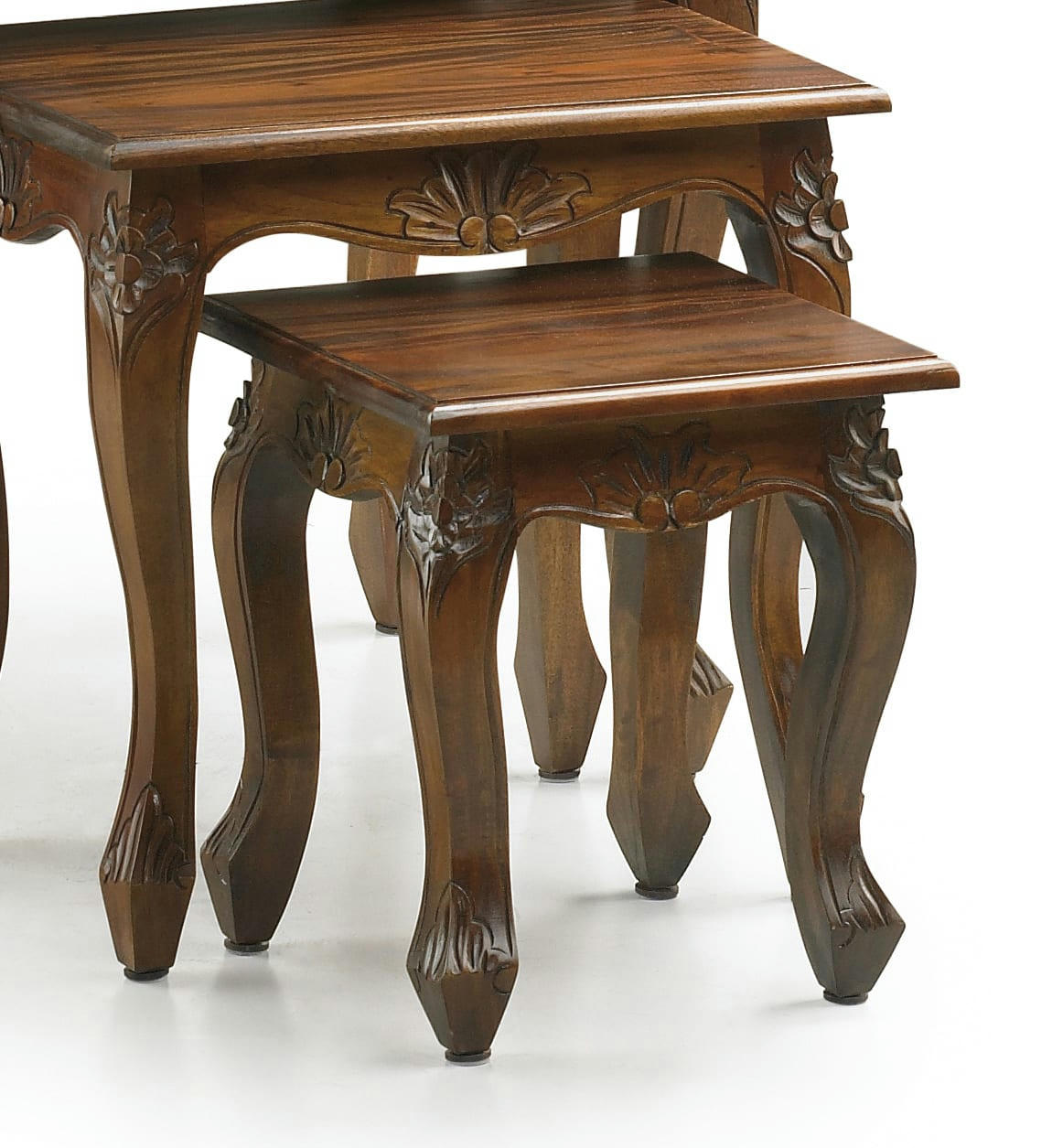 VINTAGE - Lot de 3 tables en bois marron. L60 cm, L 45 cm, L30 cm