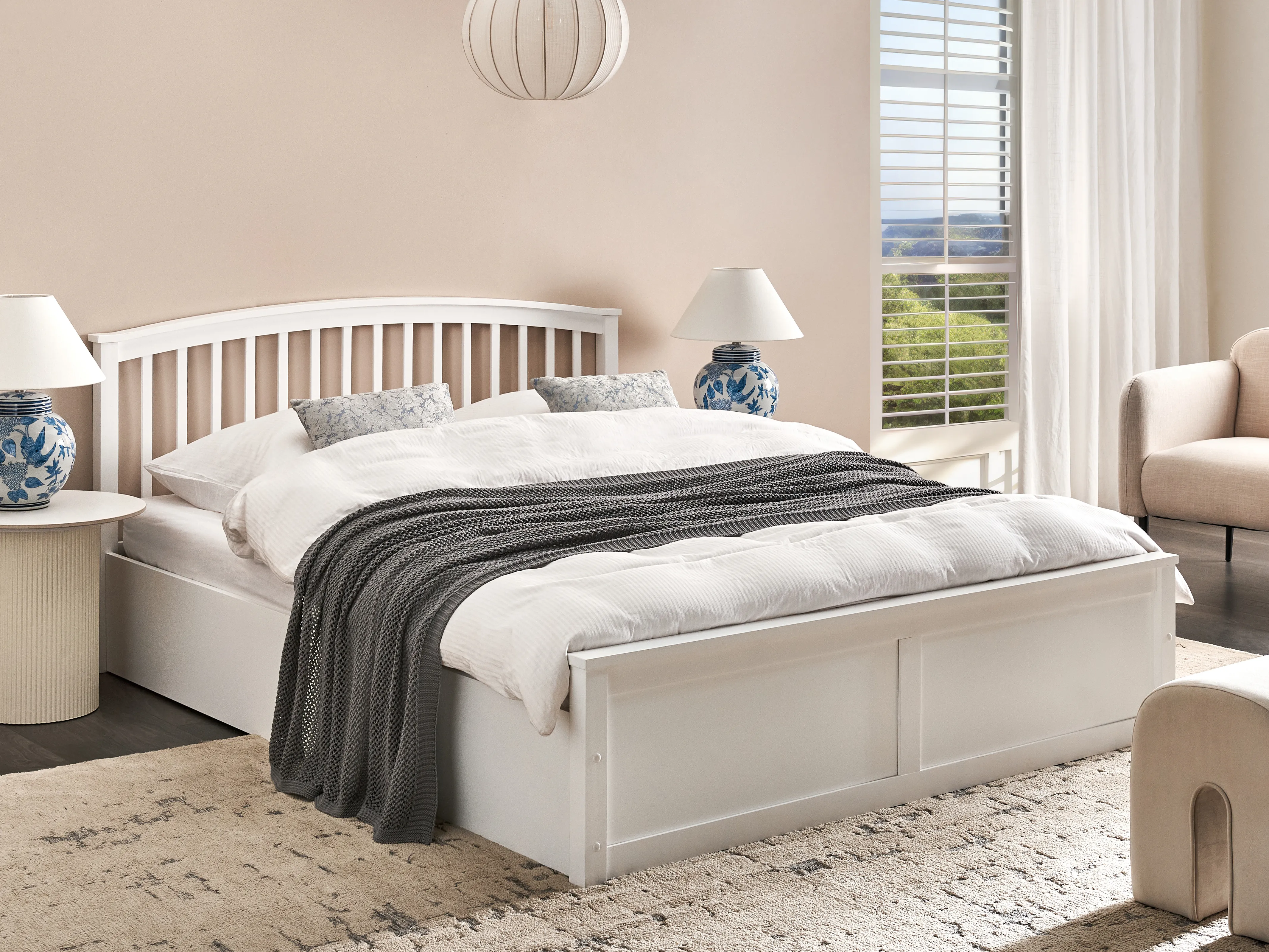 Ottoman Bed Pine Wood CLARBEC 140 x 200 cm (EU Double) White