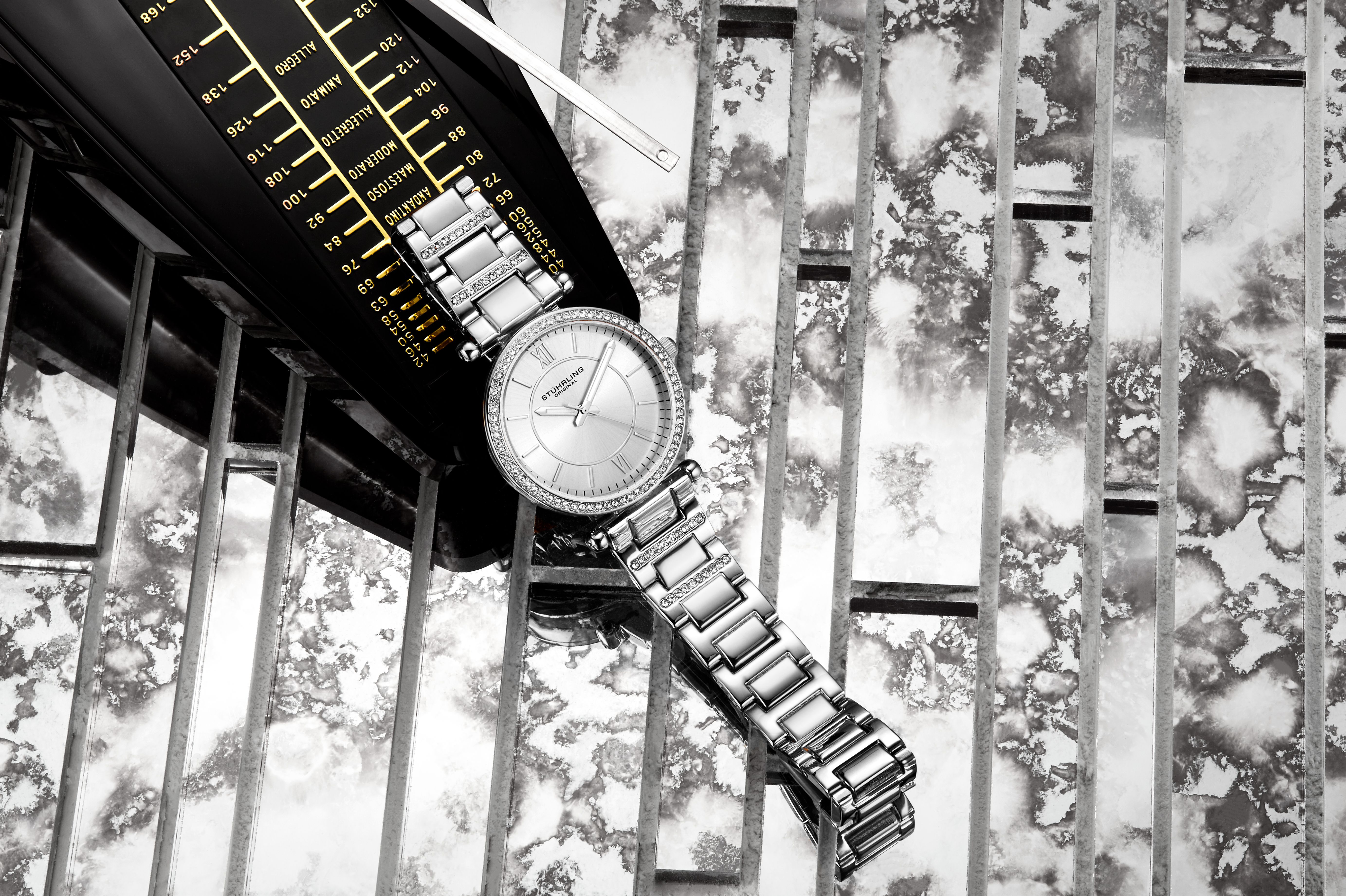 STÜHRLING Original Aria 3905 Wrist Quartz Watch 36mm Case with Stainless steel link bracelet