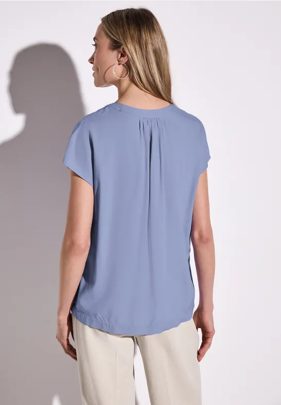 Bluse in Unifarbe