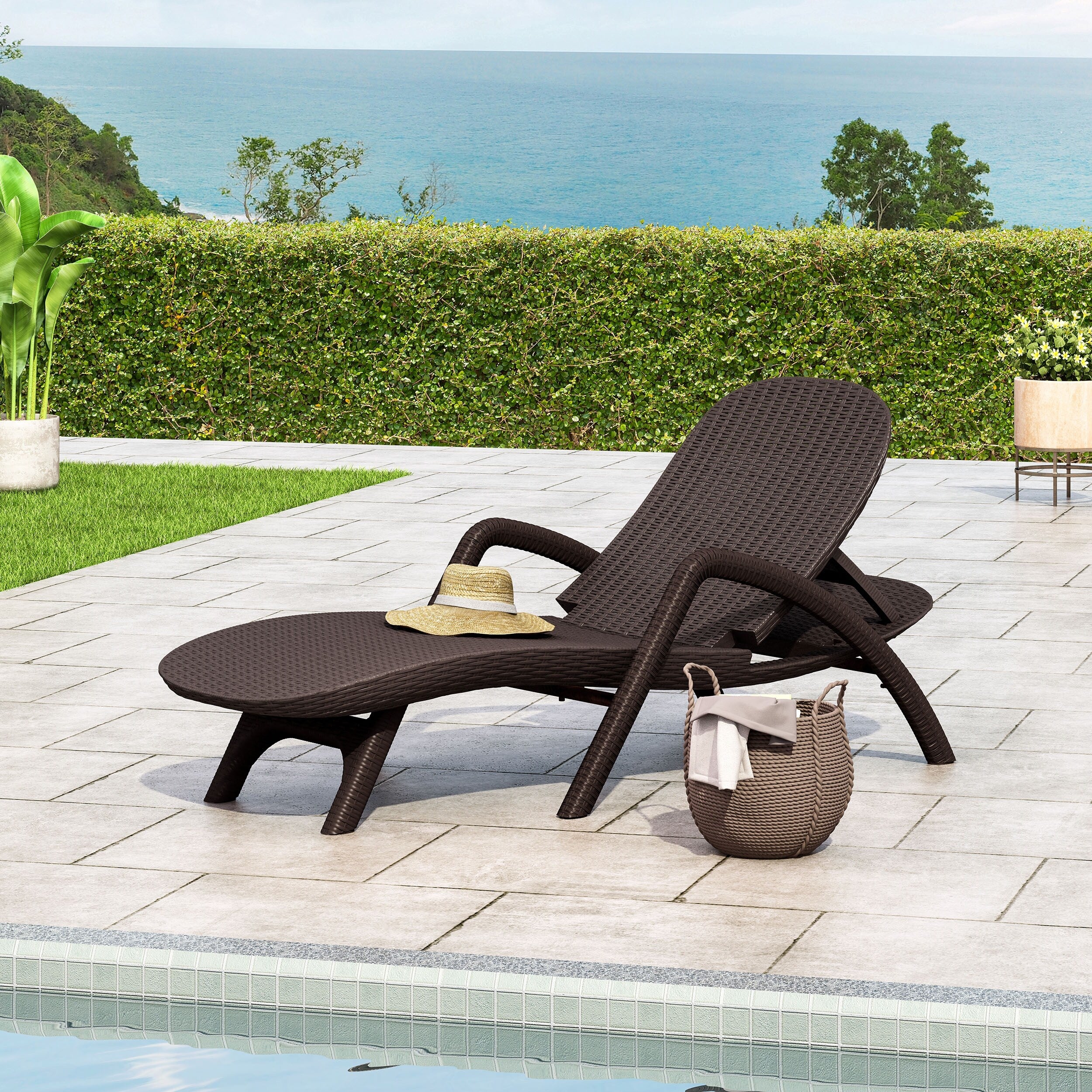 Resin Wicker Reclining Chair, Weather-Resistant Patio Chair Chaise Lounge Chair with Elegant Hand-Crafted Design