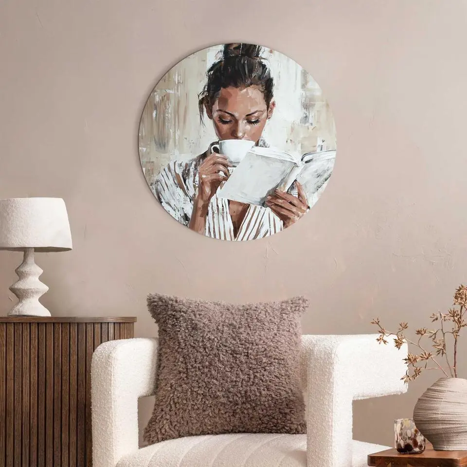 Glasschilderij Ochtendkoffie met een Boek I - &Oslash; 50 - Beige