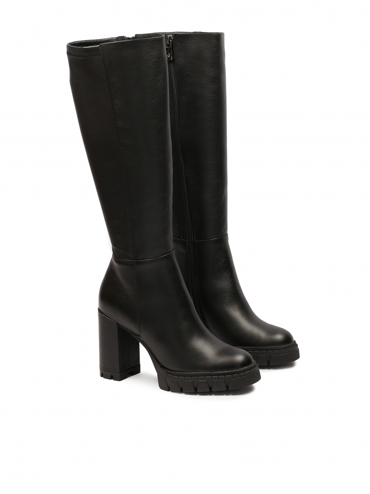 Black leather boots with comfortable wide heel