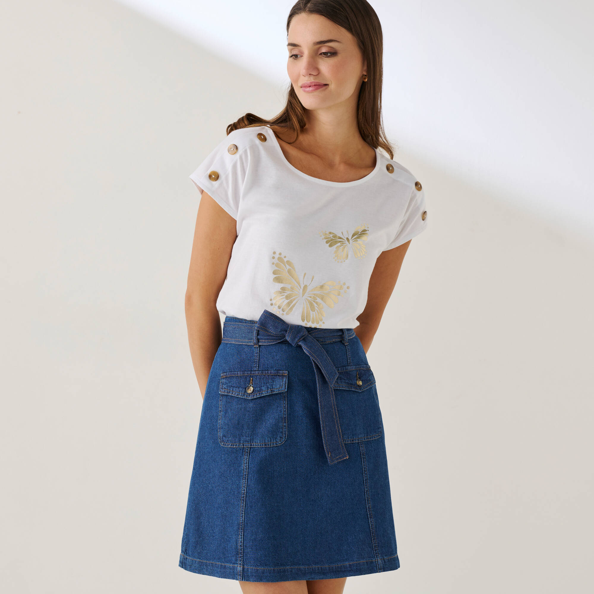 T-shirt col rond imprimé papillon doré