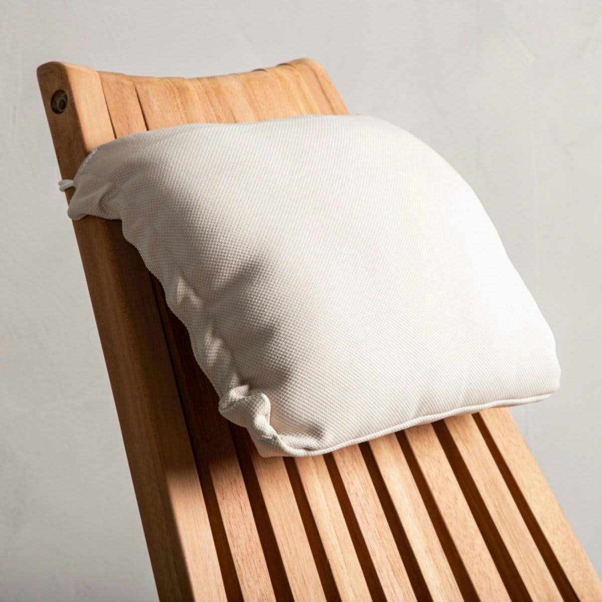 FRUTI - Fauteuil extérieur design en bois naturel