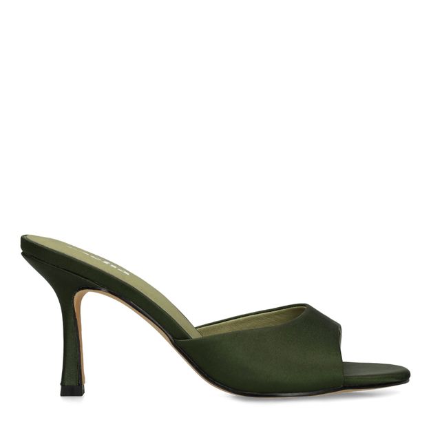 Groene muiltjes met hak