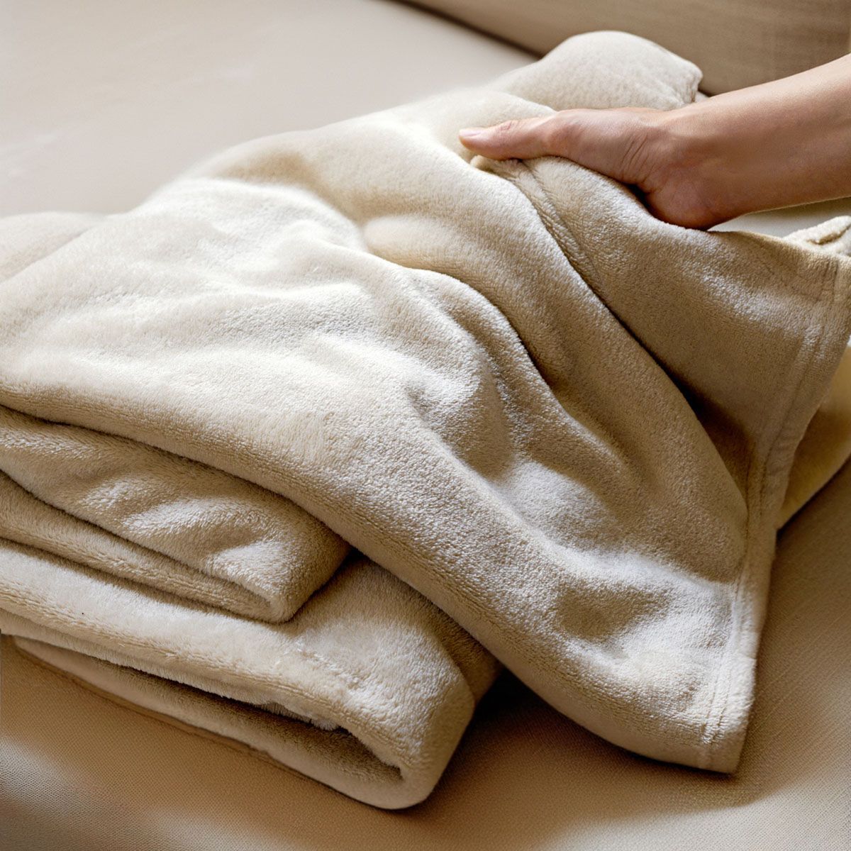 KOC B2ROTE beżowy 150x200